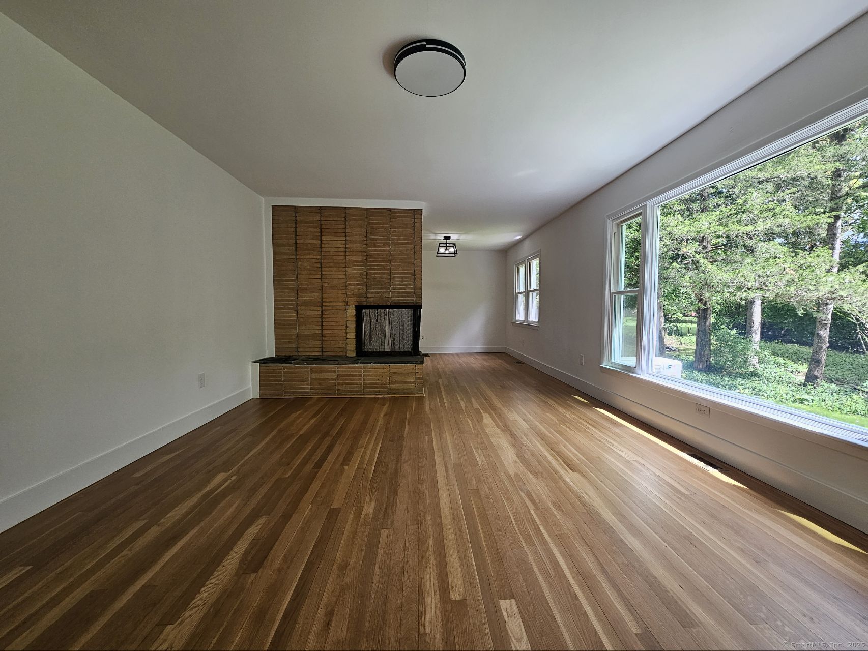 92 Lounsbury, Fairfield, Connecticut 06825