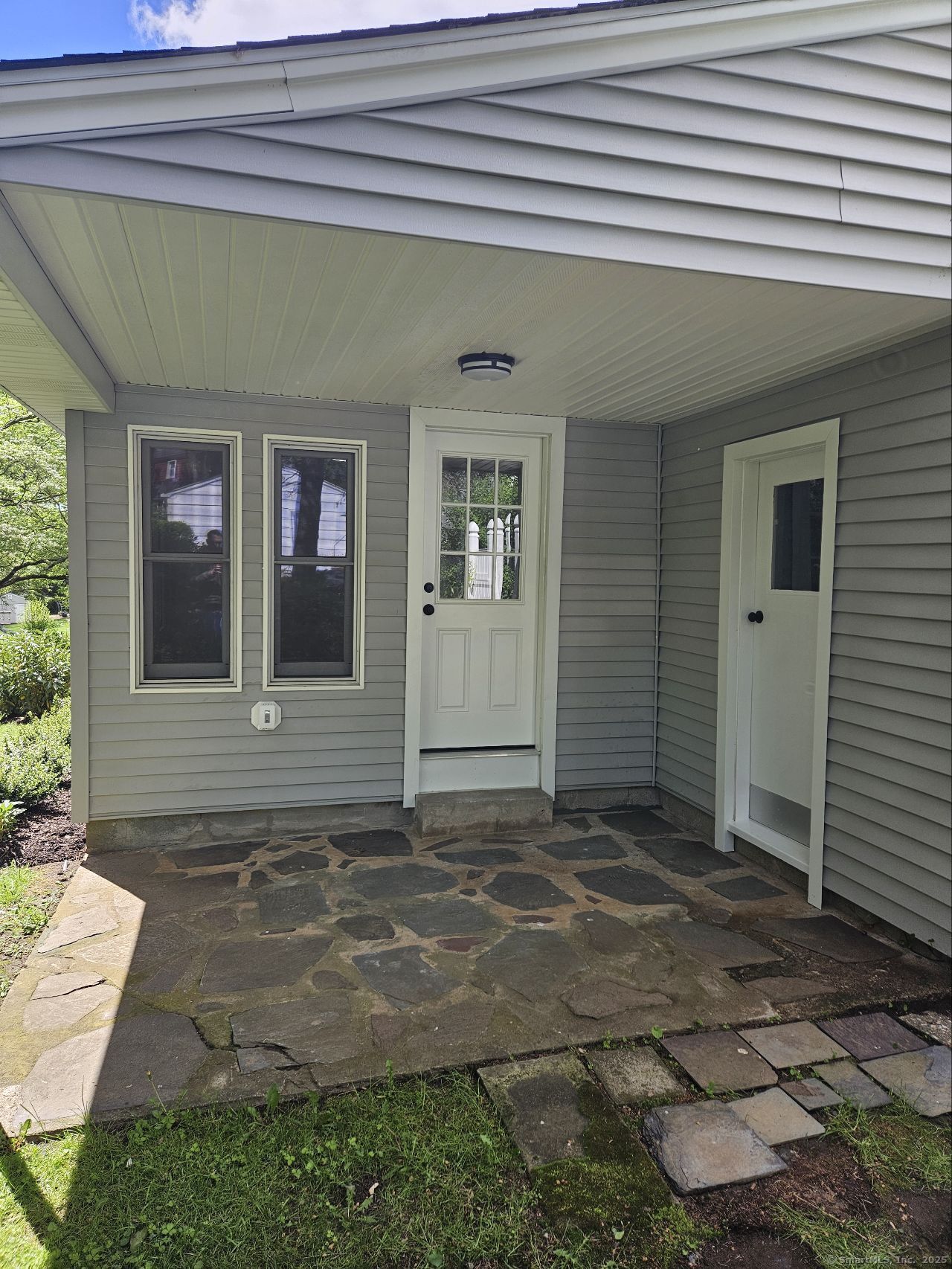 92 Lounsbury, Fairfield, Connecticut 06825