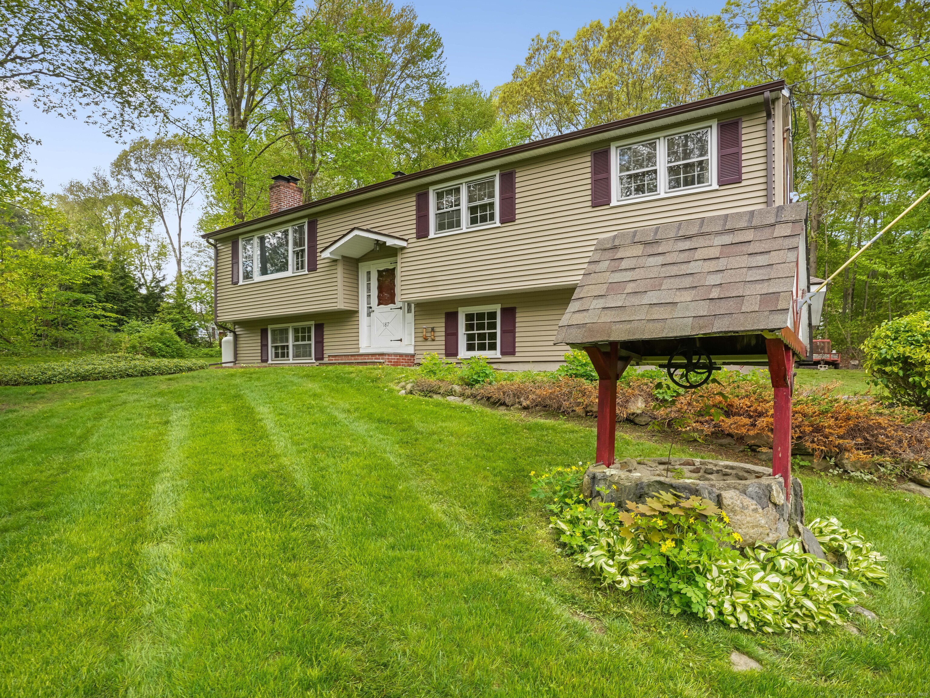 187 Booth Hill, Shelton, Connecticut 06484