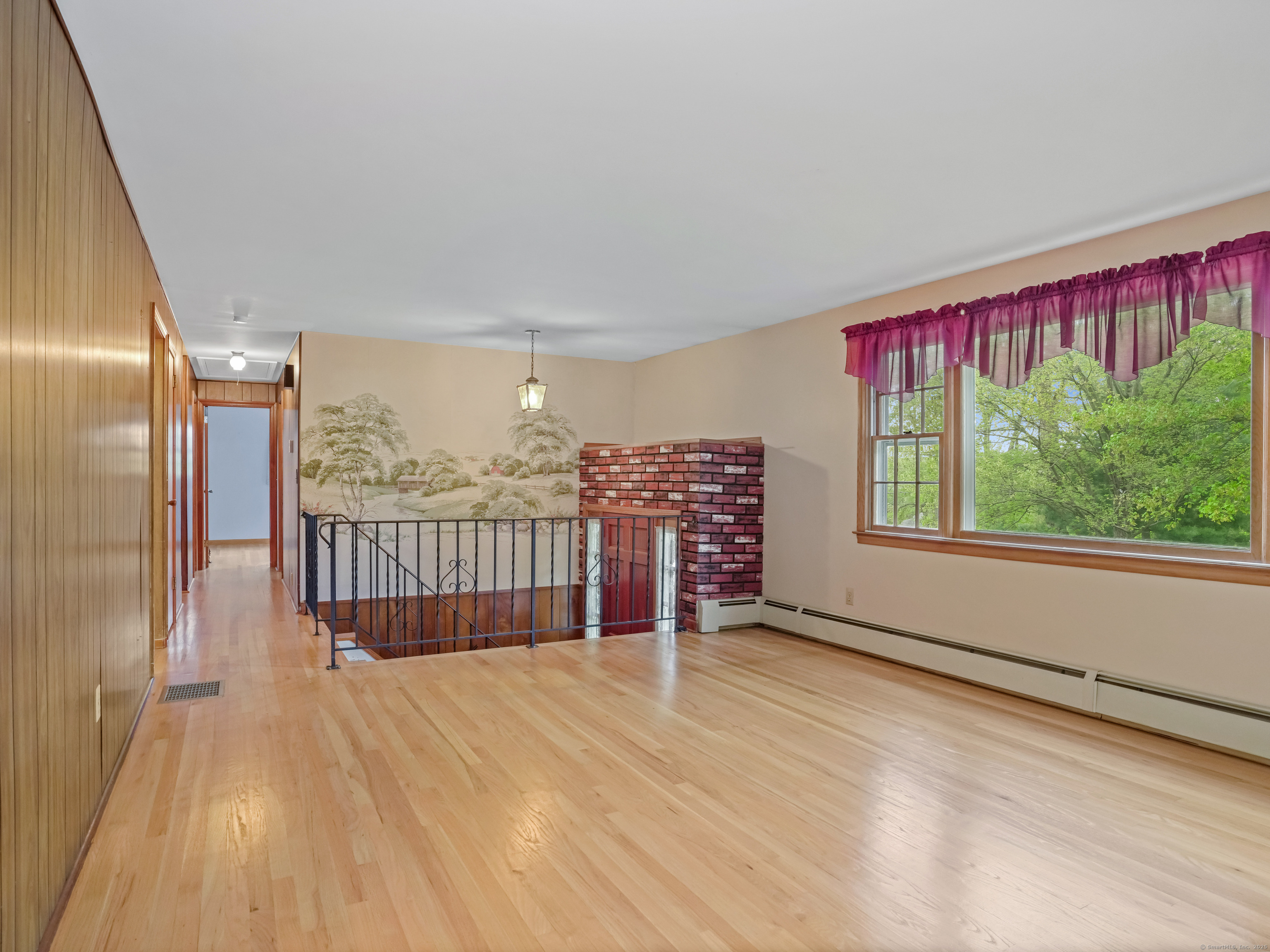 187 Booth Hill, Shelton, Connecticut 06484