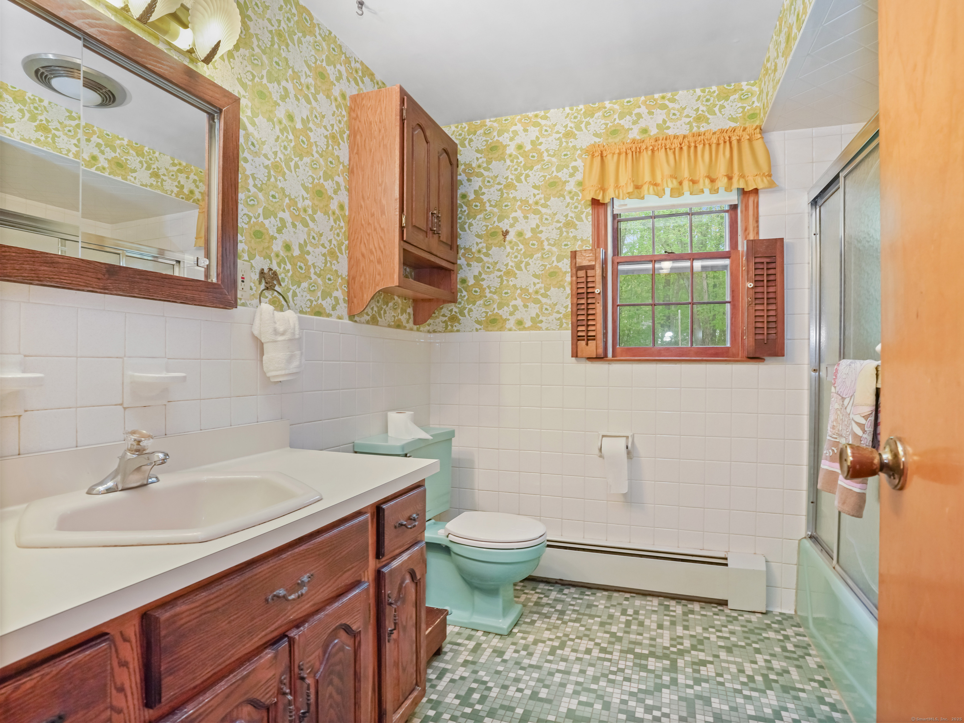 187 Booth Hill, Shelton, Connecticut 06484