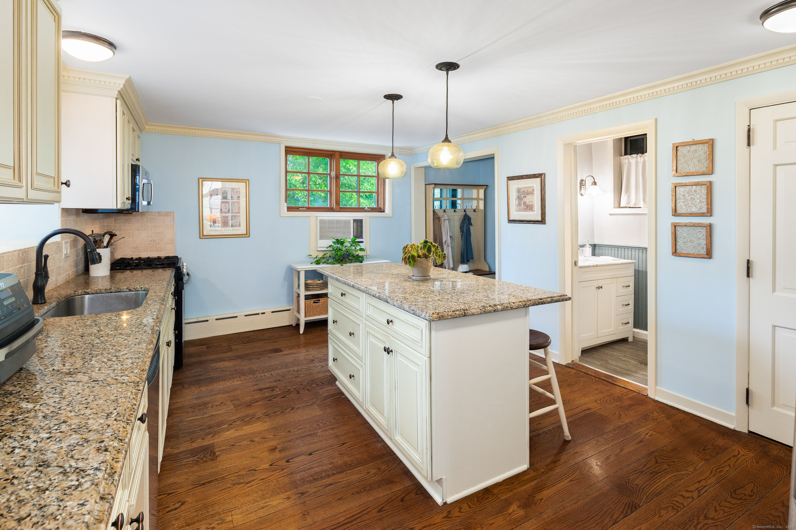 306 Hubbard, Stamford, Connecticut 06905