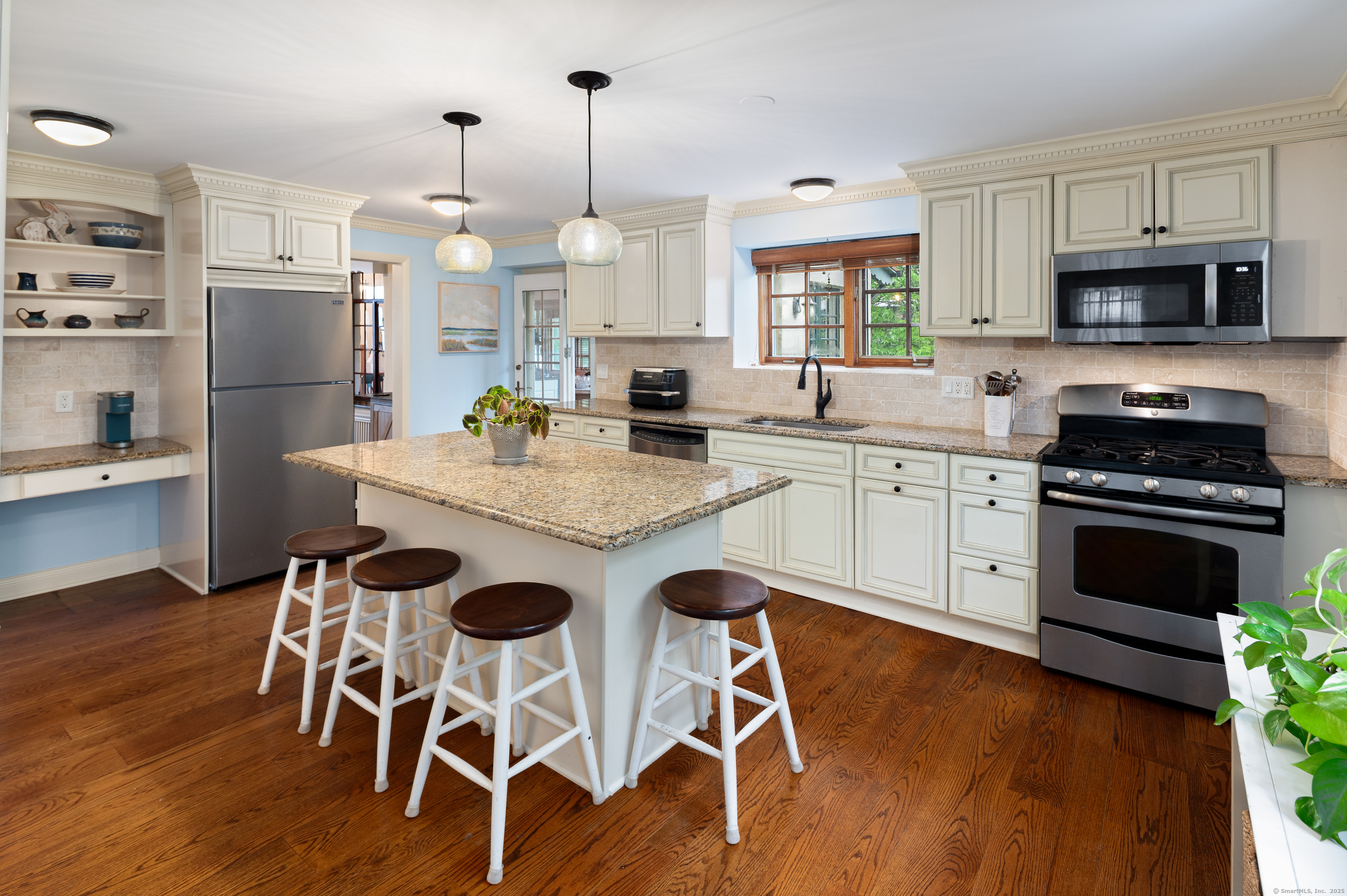 306 Hubbard, Stamford, Connecticut 06905
