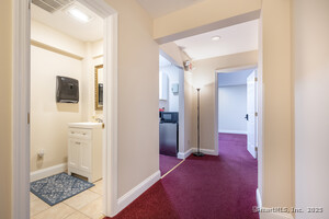 Homes for sale in Ridgefield, CT | 898 Ethan Allen Hwy #6-3, Ridgefield, CT 06877 | MLS# 24095125