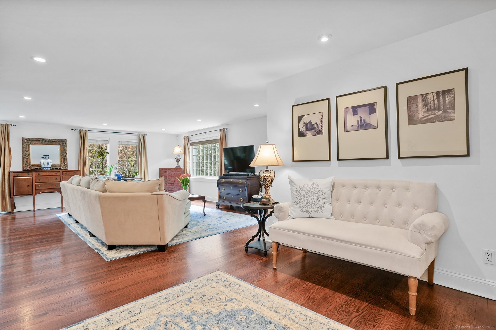78 Hoyts, Bethel, Connecticut 06801