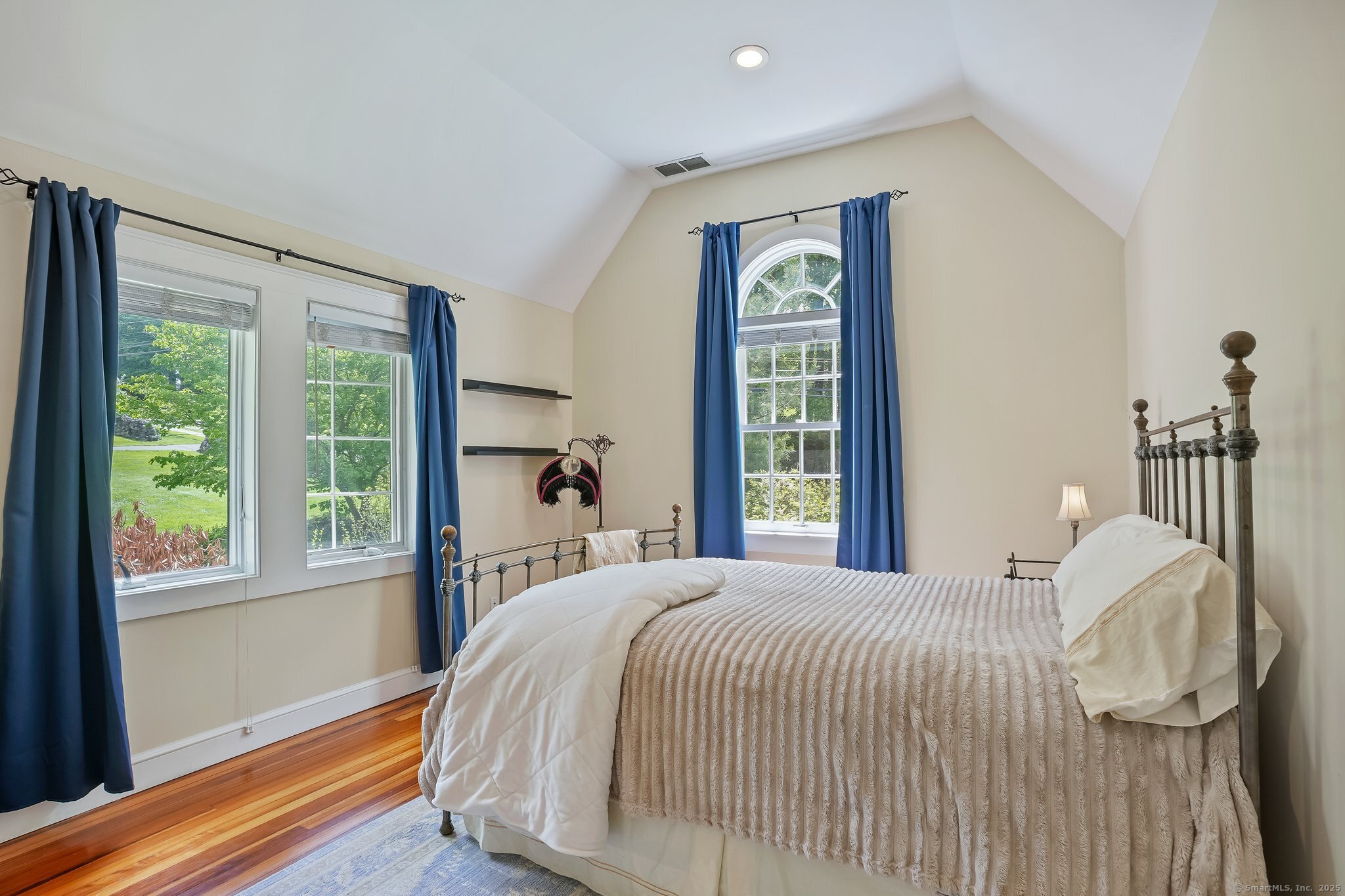 78 Hoyts, Bethel, Connecticut 06801
