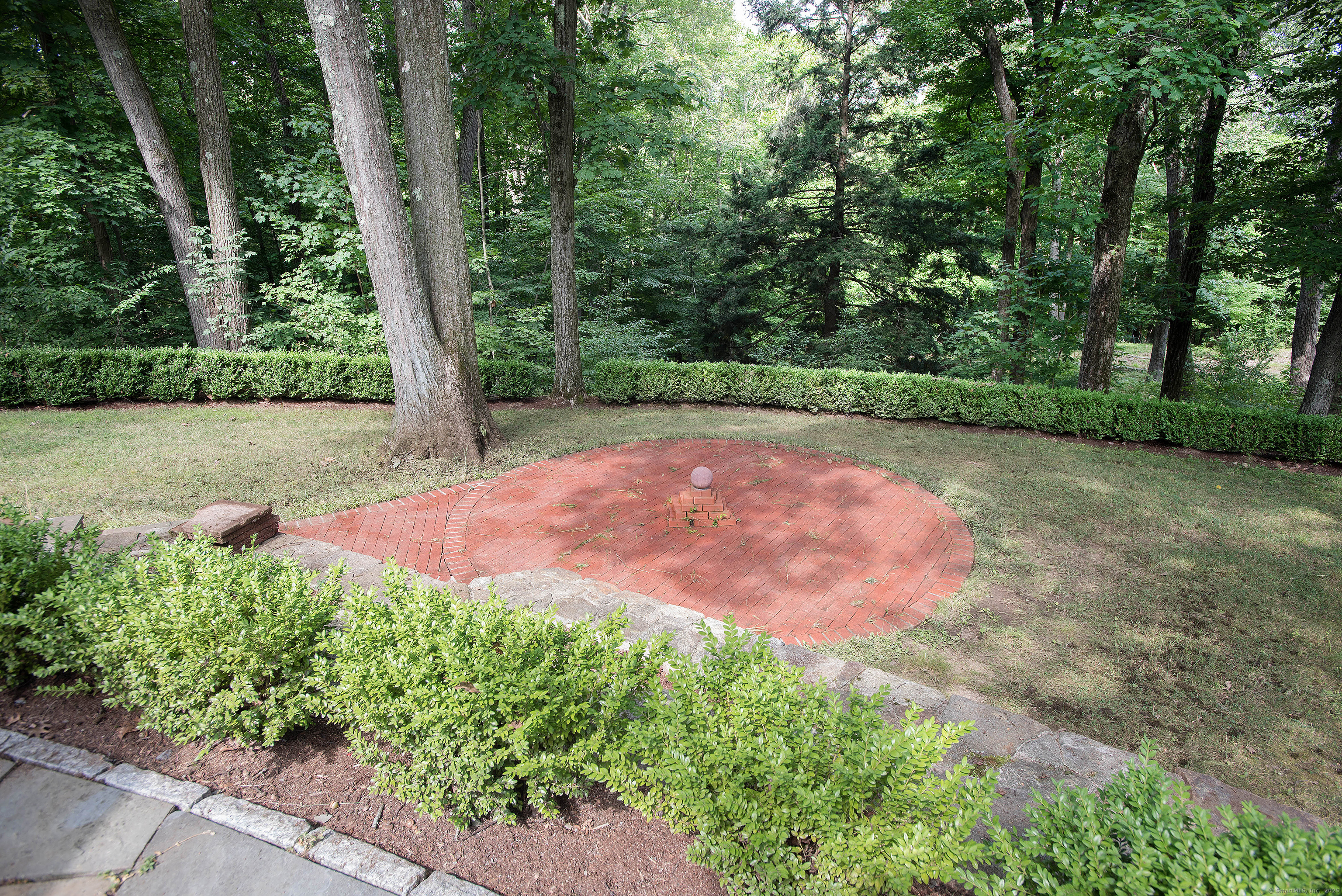 137 Neds Mountain, Ridgefield, Connecticut 06877