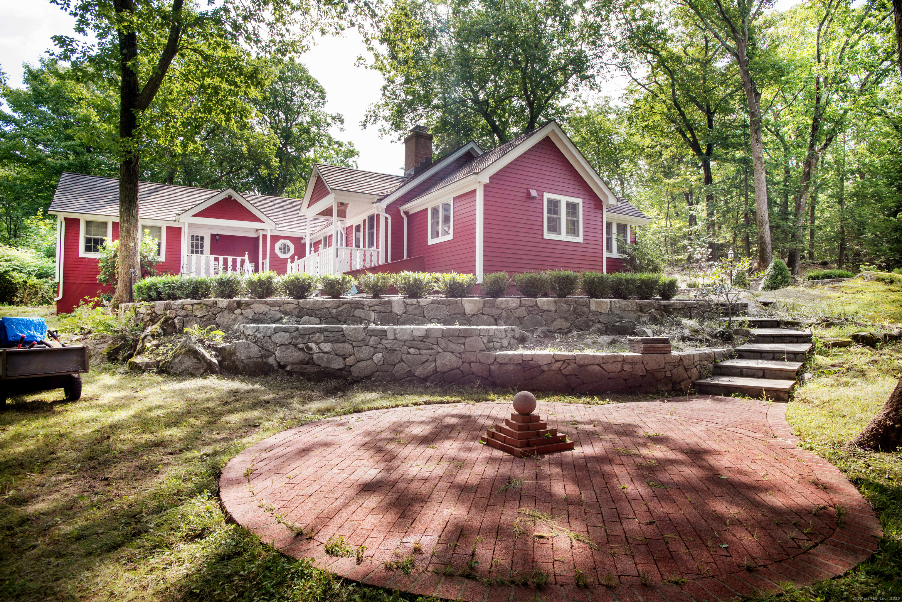 137 Neds Mountain, Ridgefield, Connecticut 06877