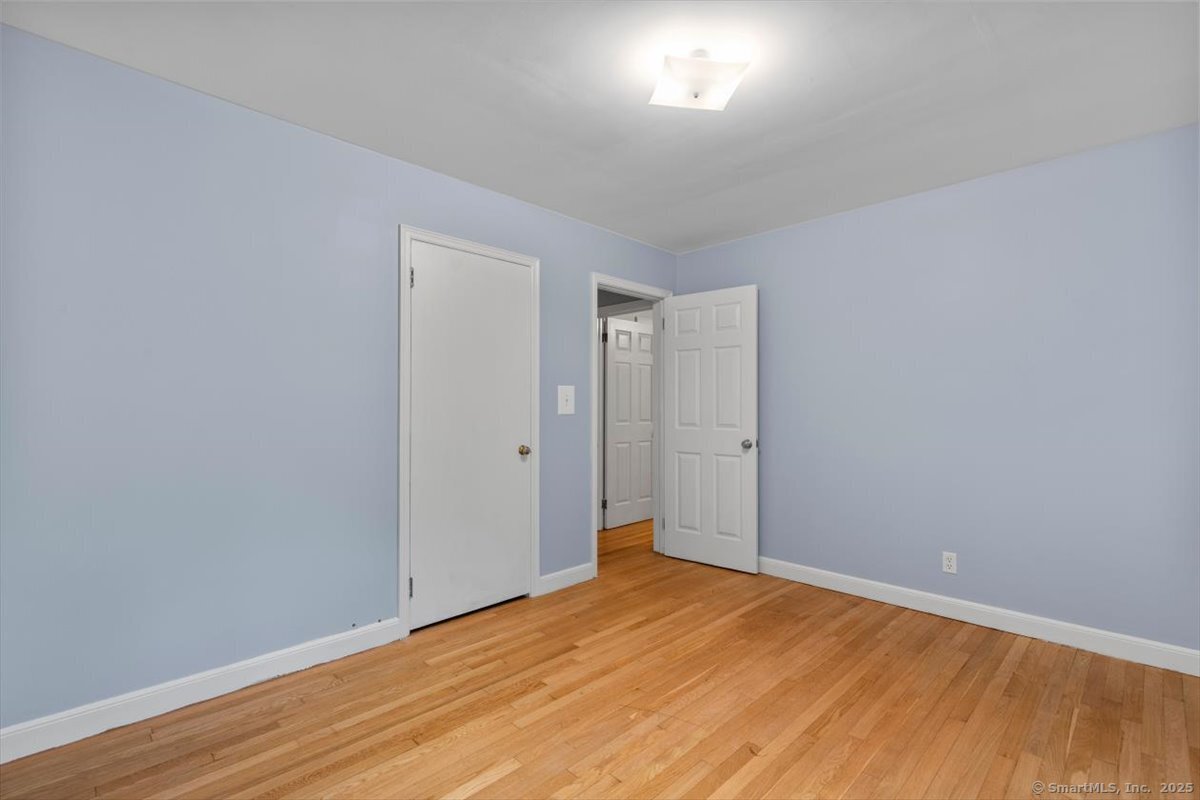 266 Pinewood, Trumbull, Connecticut 06611