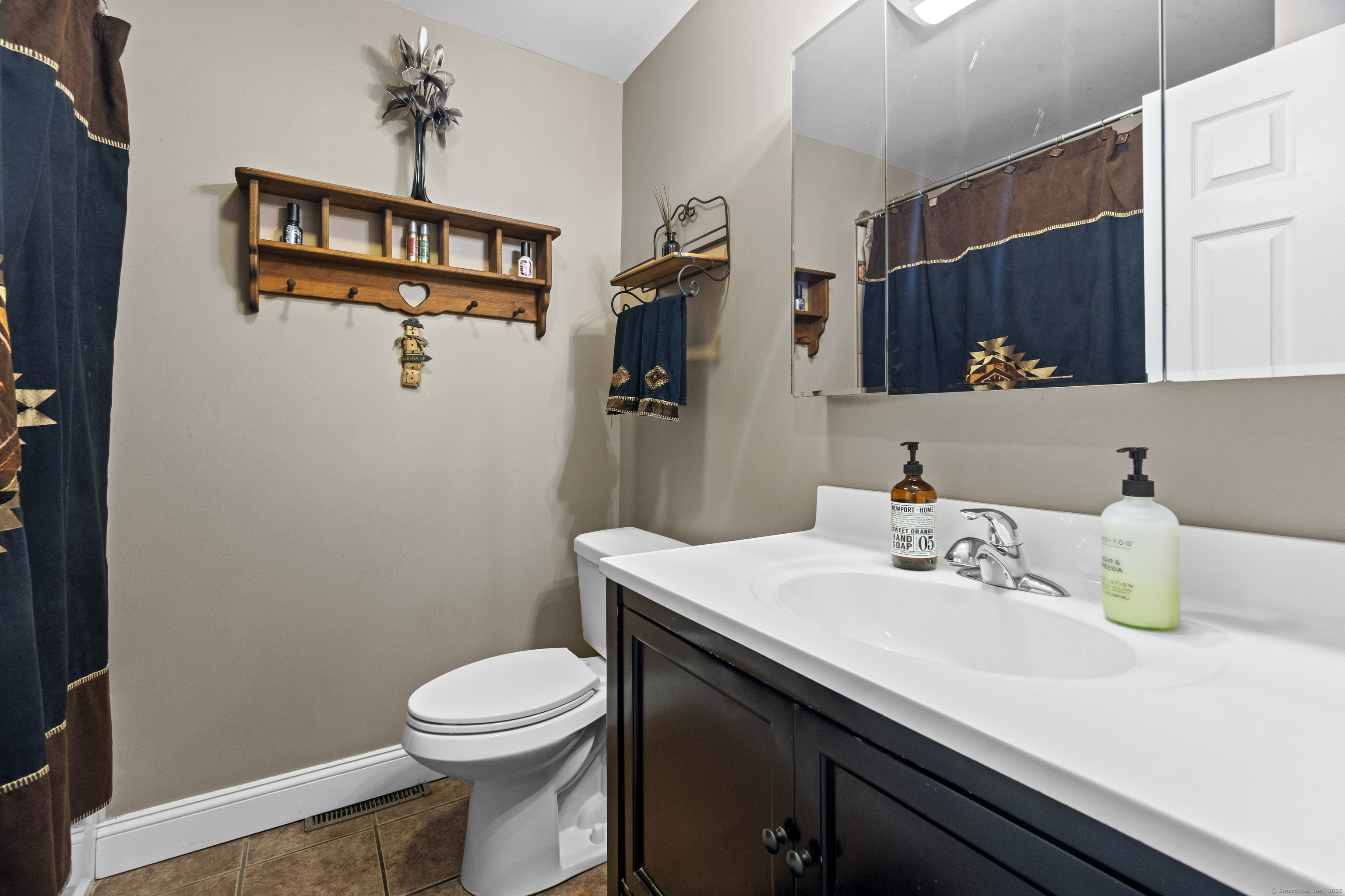 9 Terrace, Seymour, Connecticut 06483