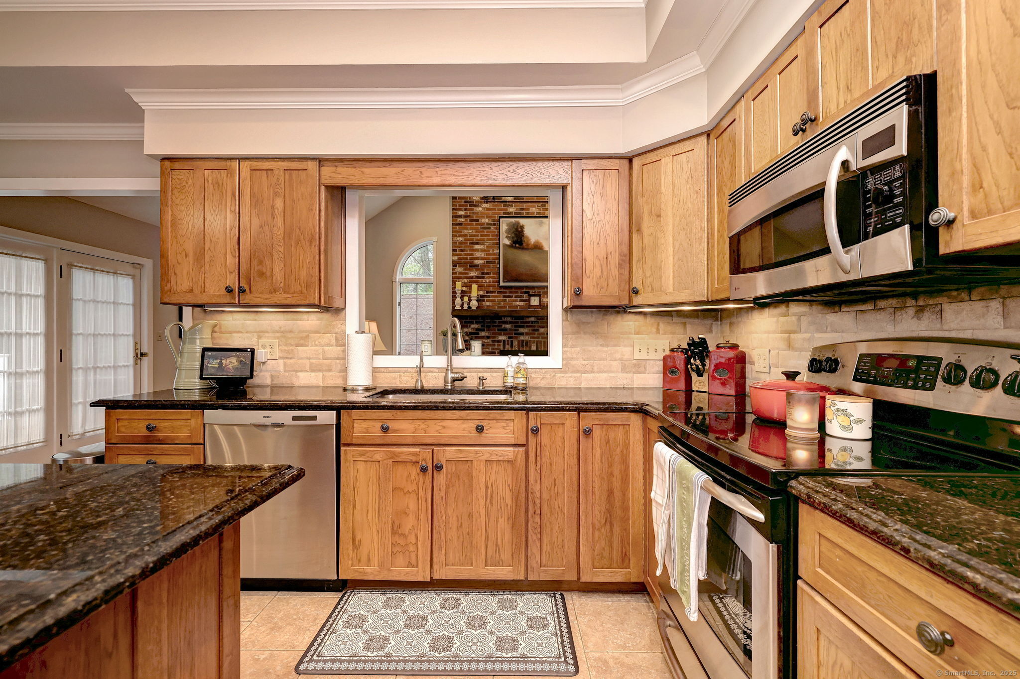 622 Wheelers Farm, Orange, Connecticut 06477