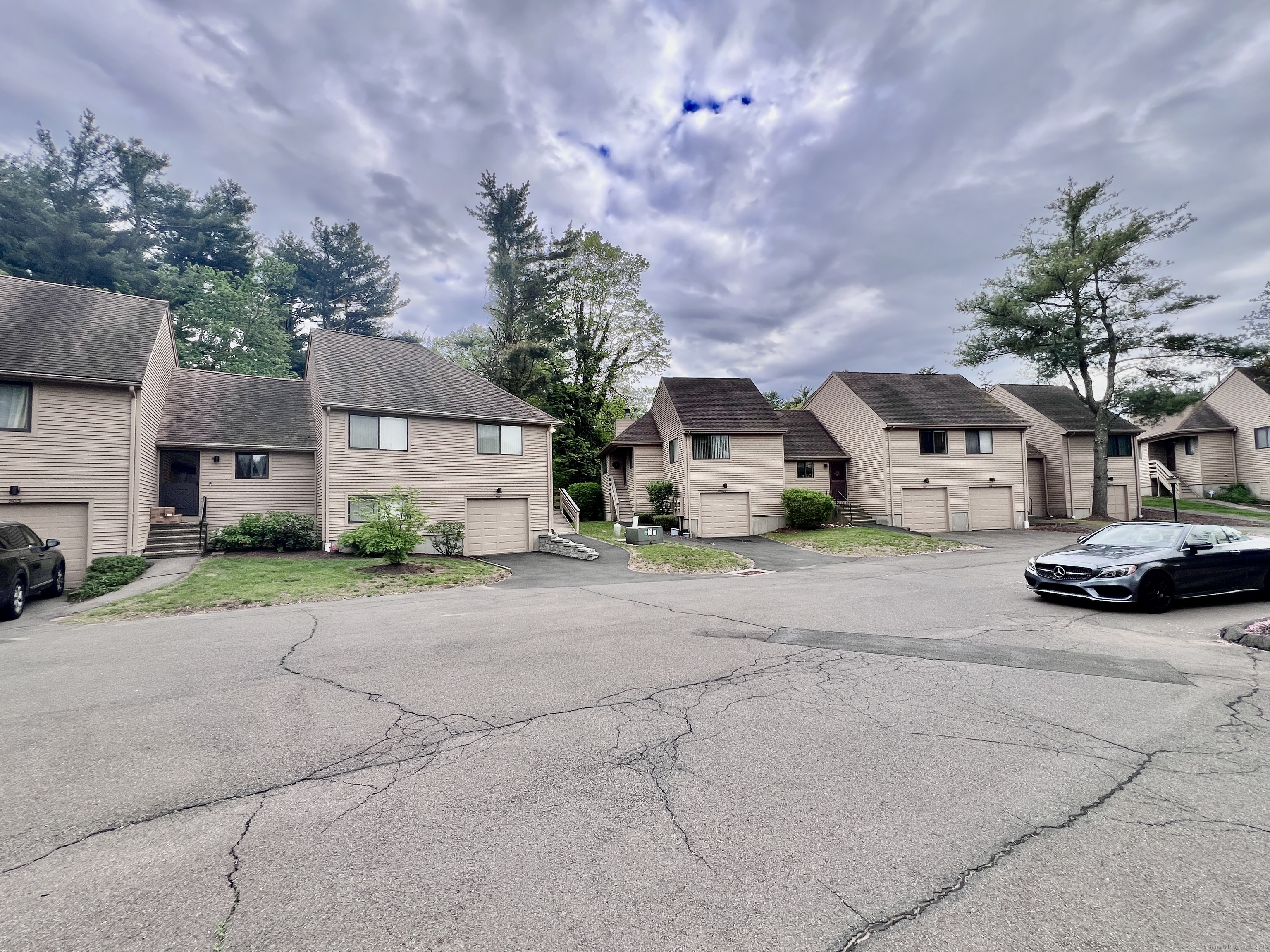 210 Treadwell, Hamden, Connecticut 06517