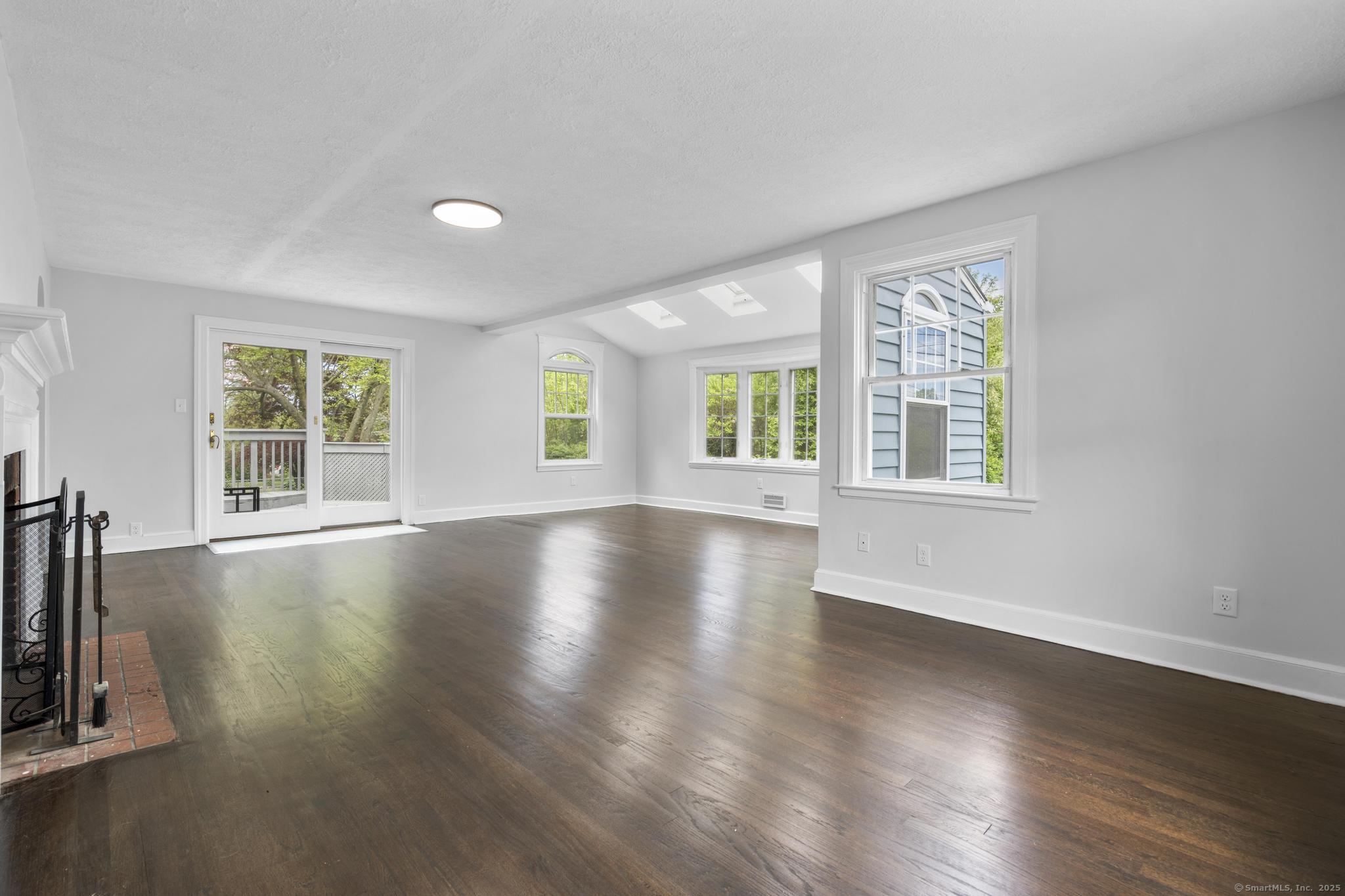 727 Pine, Bristol, 06010, 3 Bedrooms Bedrooms, ,1 BathroomBathrooms,Single Family For Sale,For Sale,Pine,24095223