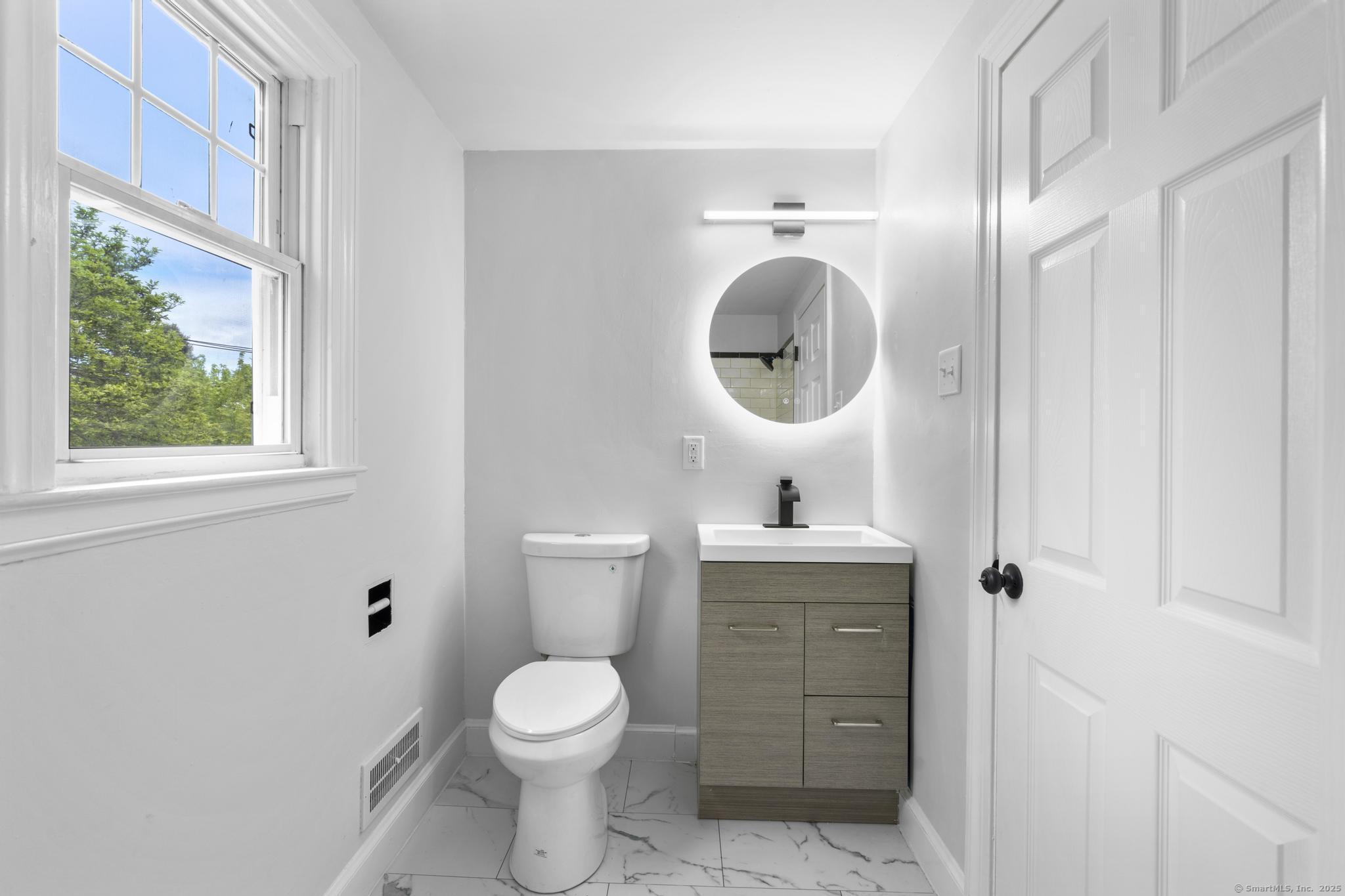 727 Pine, Bristol, 06010, 3 Bedrooms Bedrooms, ,1 BathroomBathrooms,Single Family For Sale,For Sale,Pine,24095223
