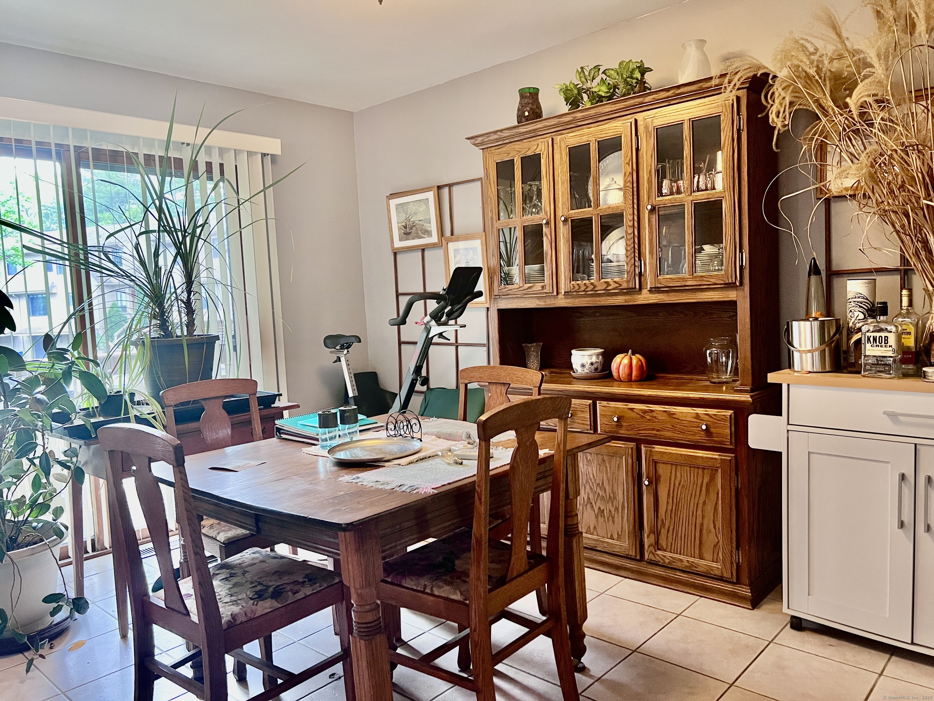 210 Treadwell, Hamden, Connecticut 06517