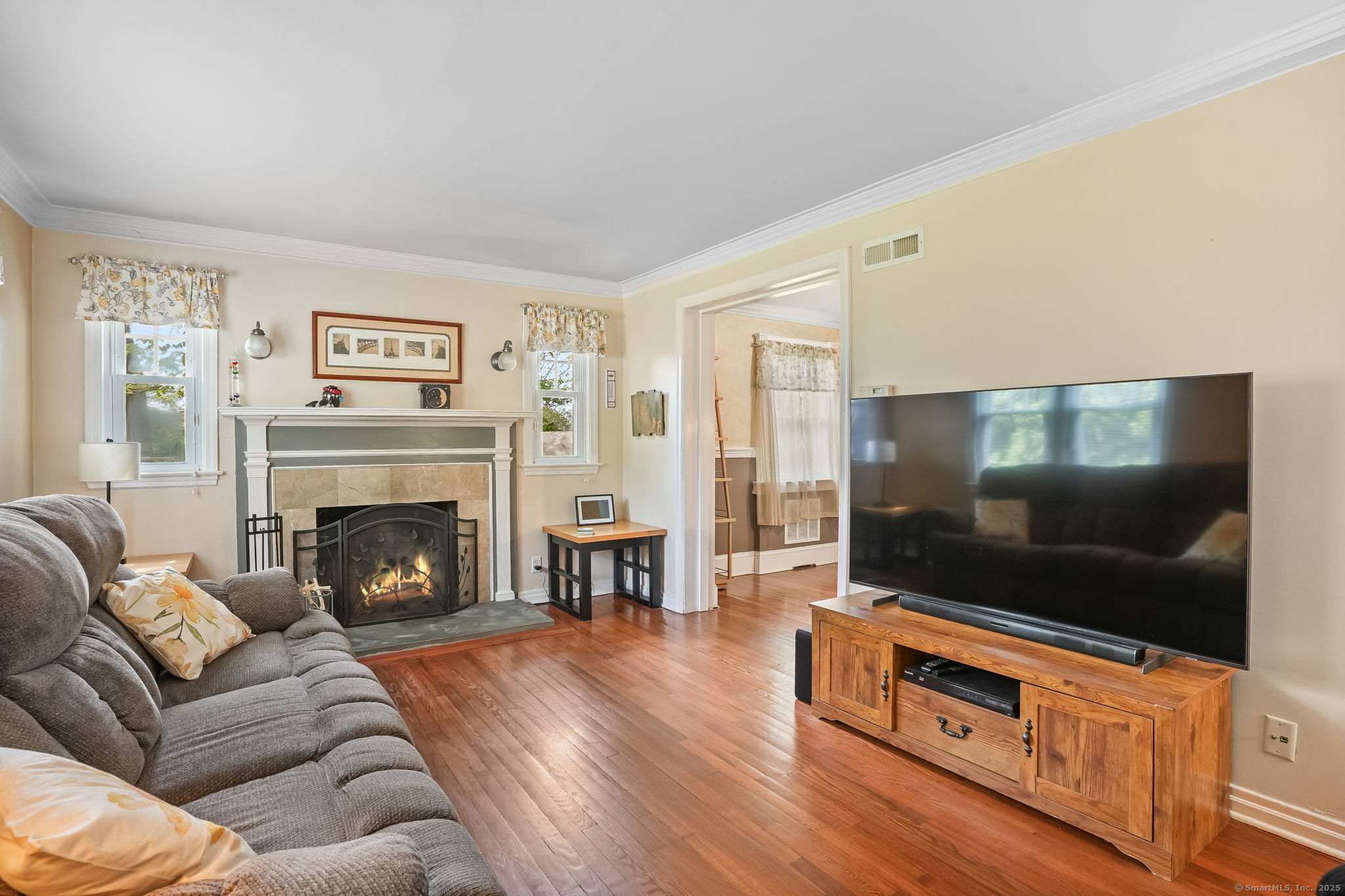 5017 Main, Trumbull, Connecticut 06611