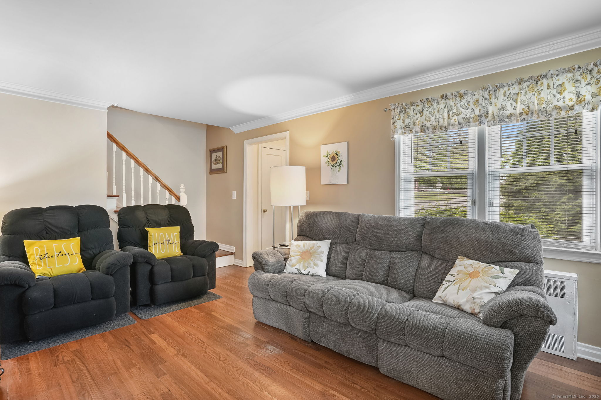 5017 Main, Trumbull, Connecticut 06611