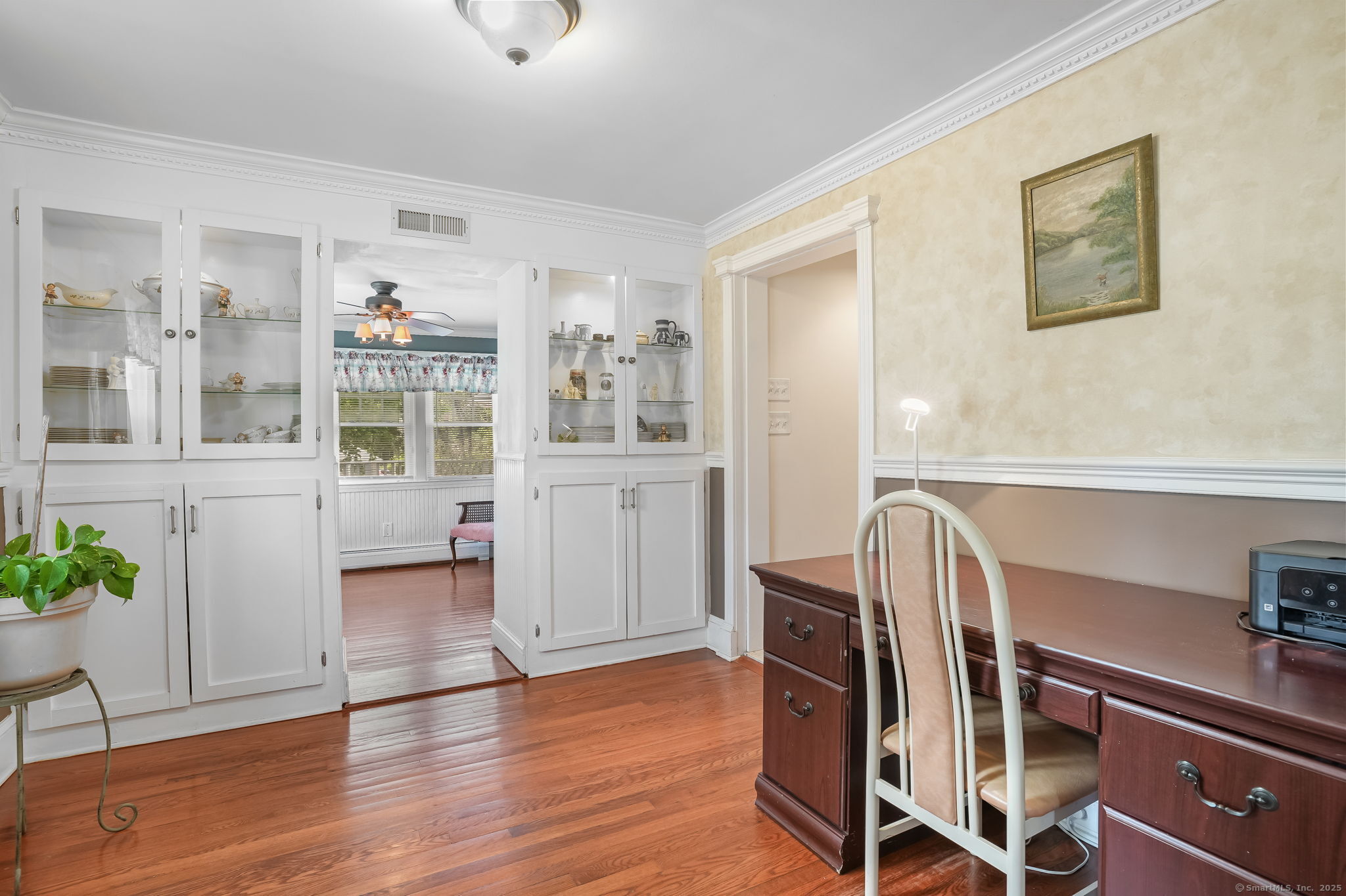 5017 Main, Trumbull, Connecticut 06611