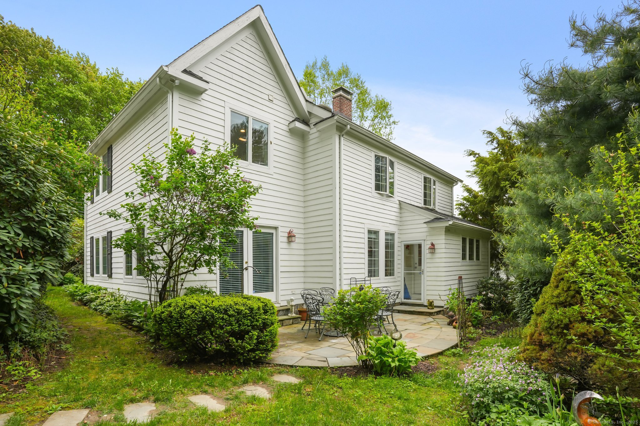 78 Hoyts, Bethel, Connecticut 06801