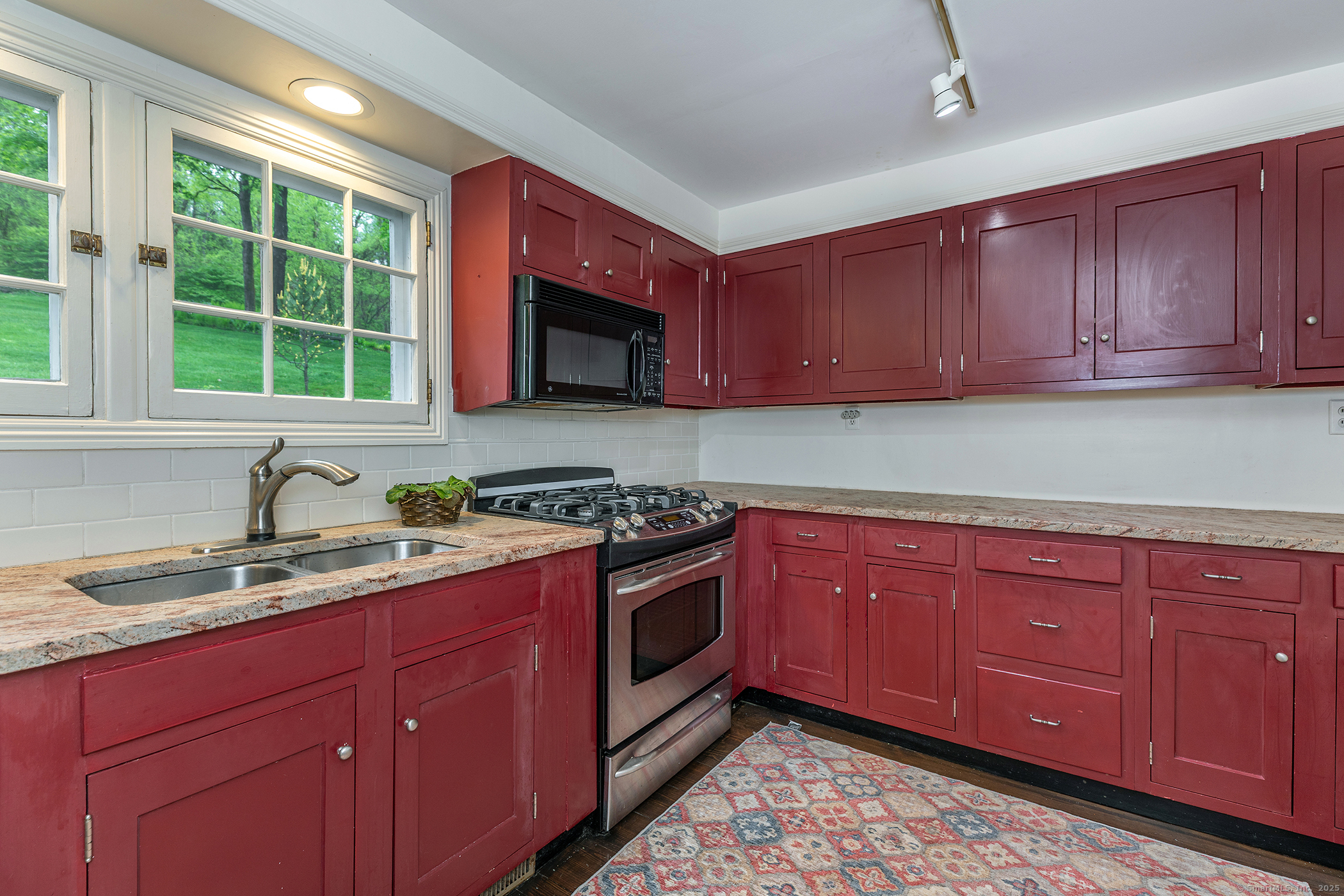 341 Housatonic River RD, Salisbury, Connecticut 06068