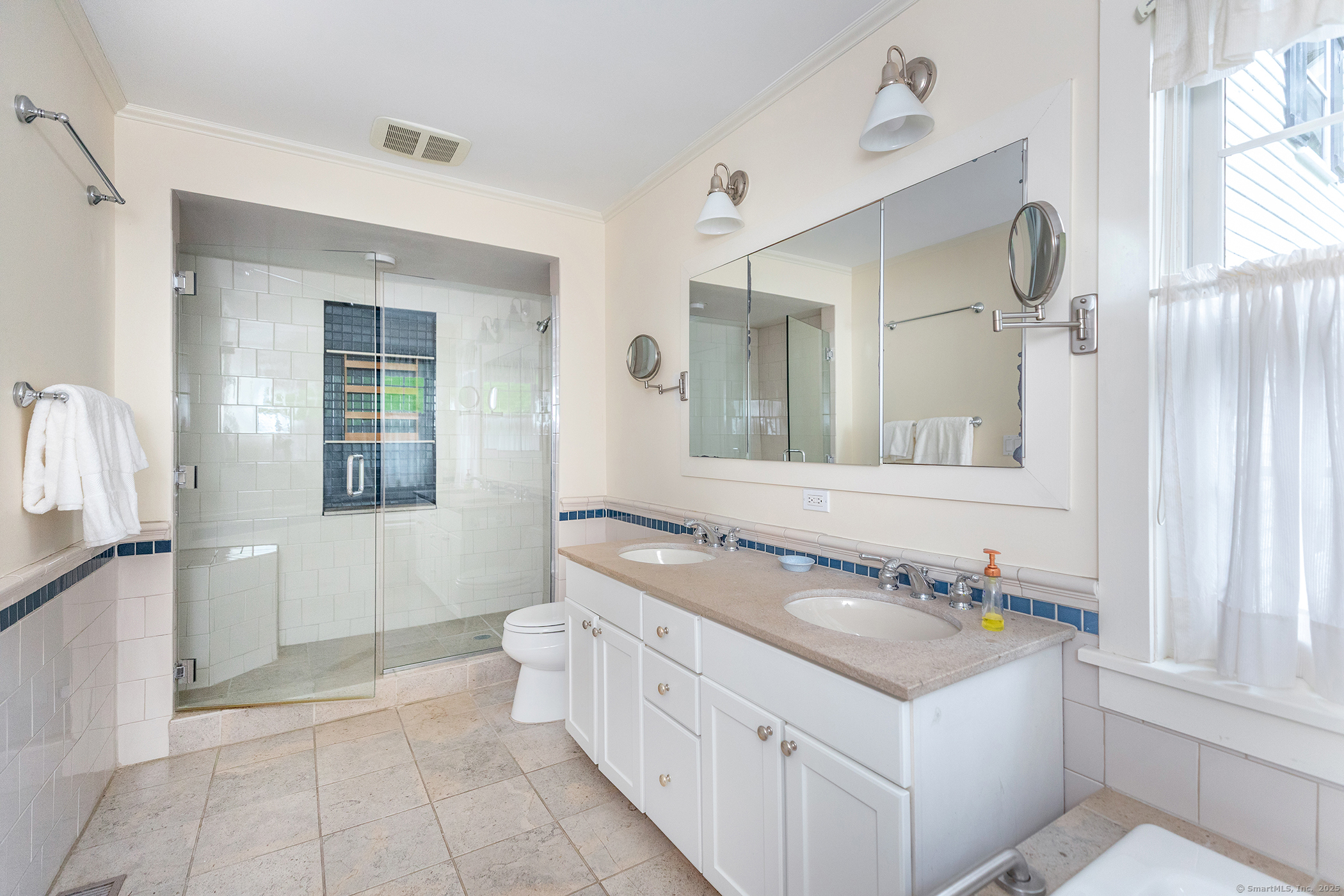 341 Housatonic River RD, Salisbury, Connecticut 06068