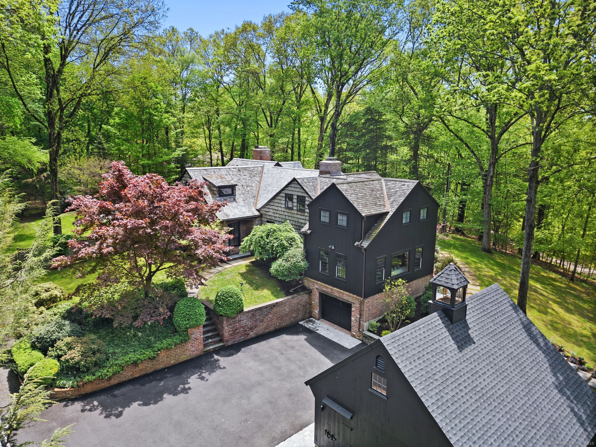 37 Cedar, Weston, Connecticut 06883
