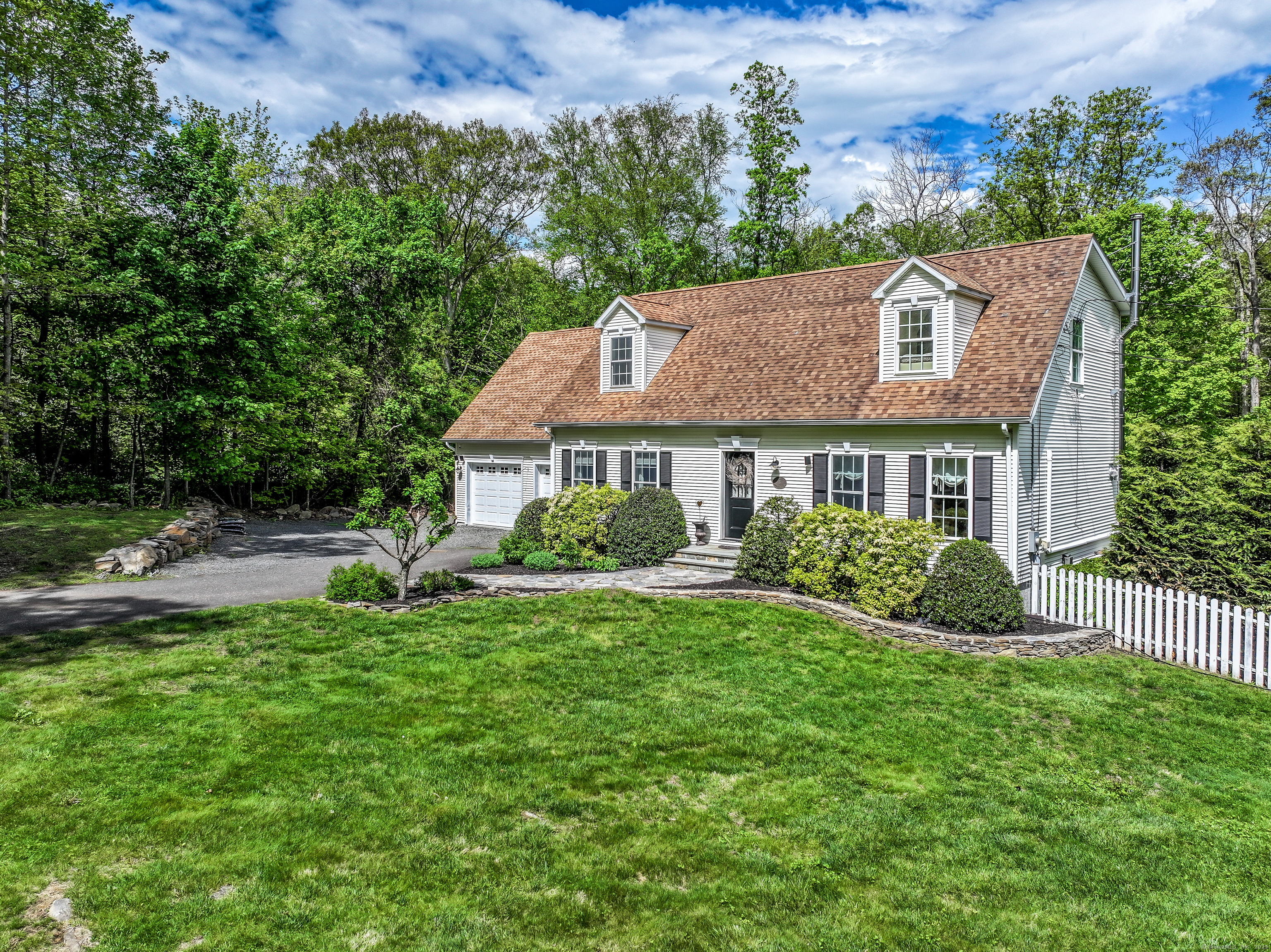 5 Maple Tree, Brookfield, Connecticut 06804