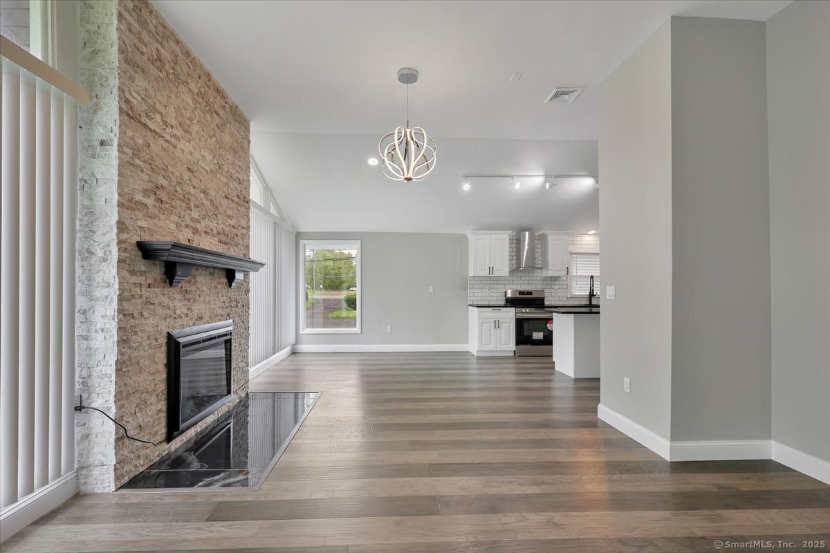 1813 Peck, Cheshire, Connecticut 06410