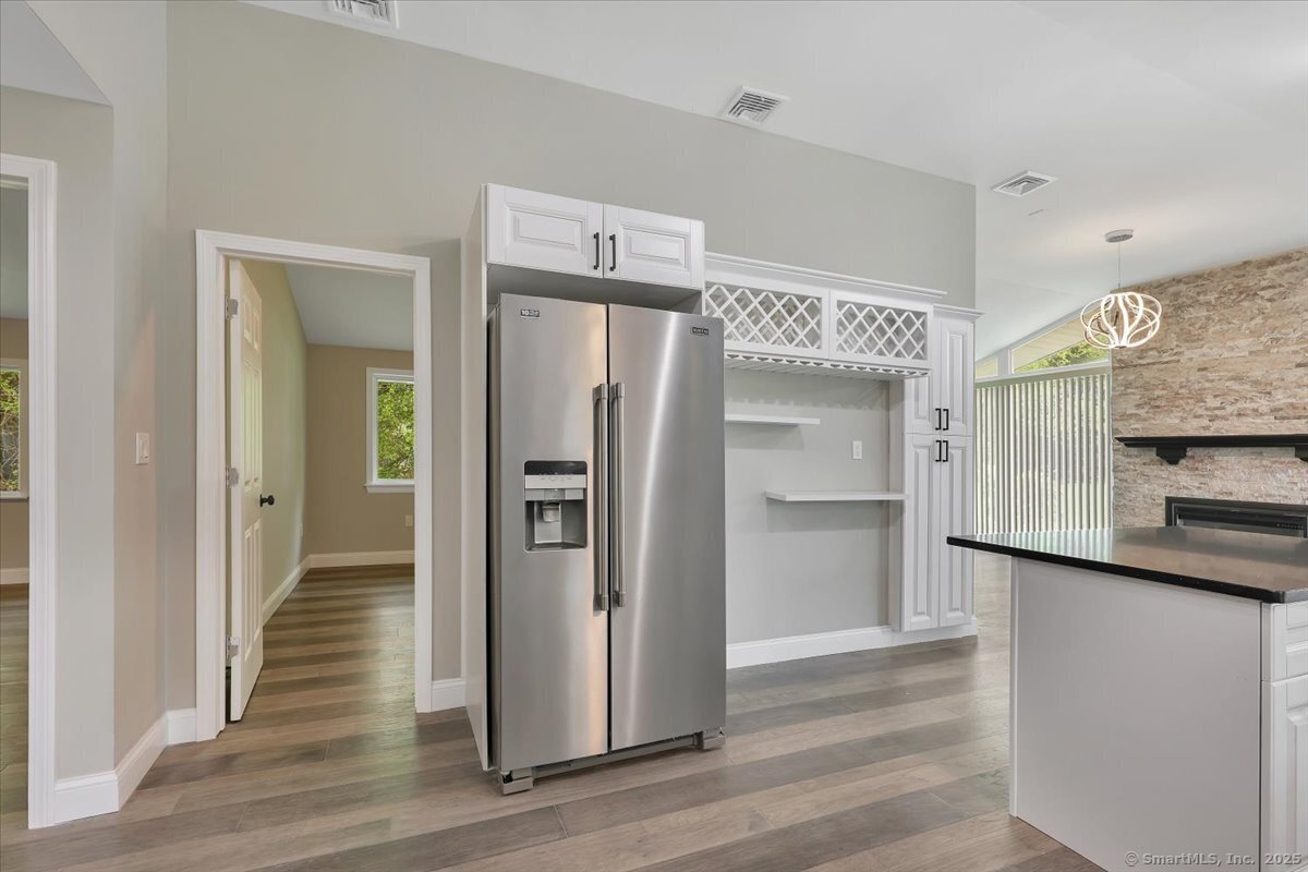 1813 Peck, Cheshire, Connecticut 06410