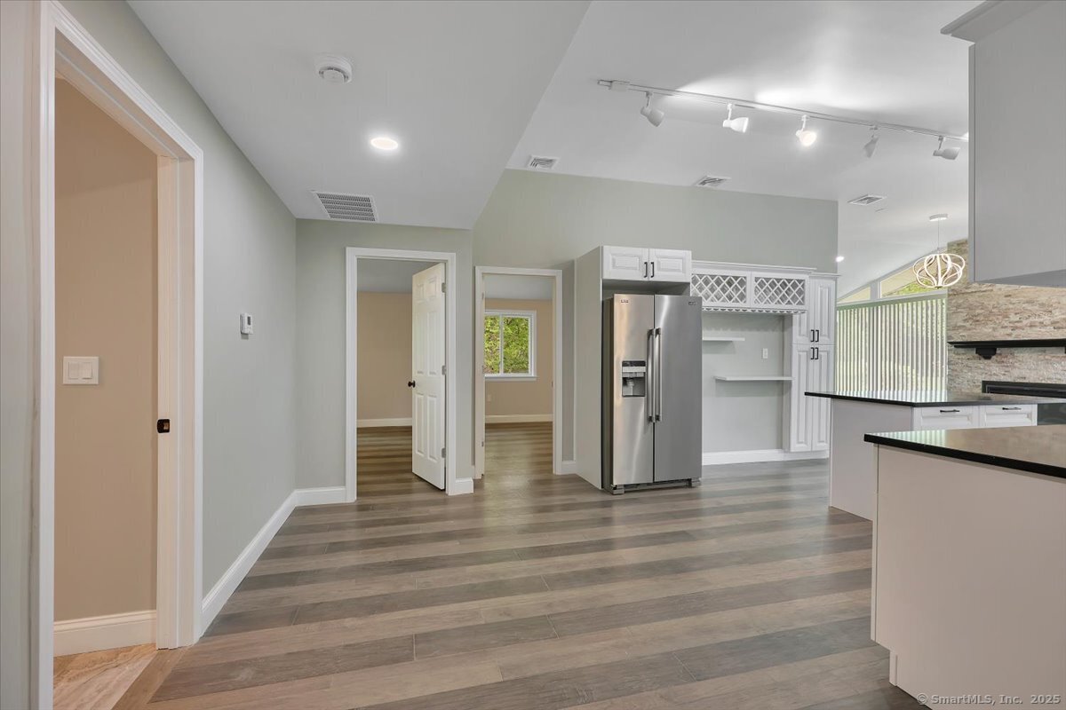 1813 Peck, Cheshire, Connecticut 06410