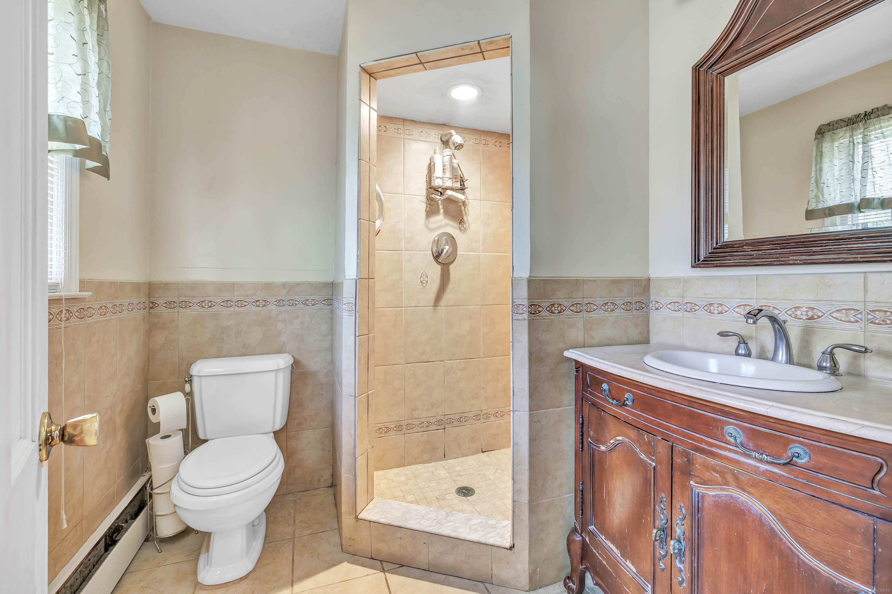 219 Eden, Stamford, Connecticut 06907