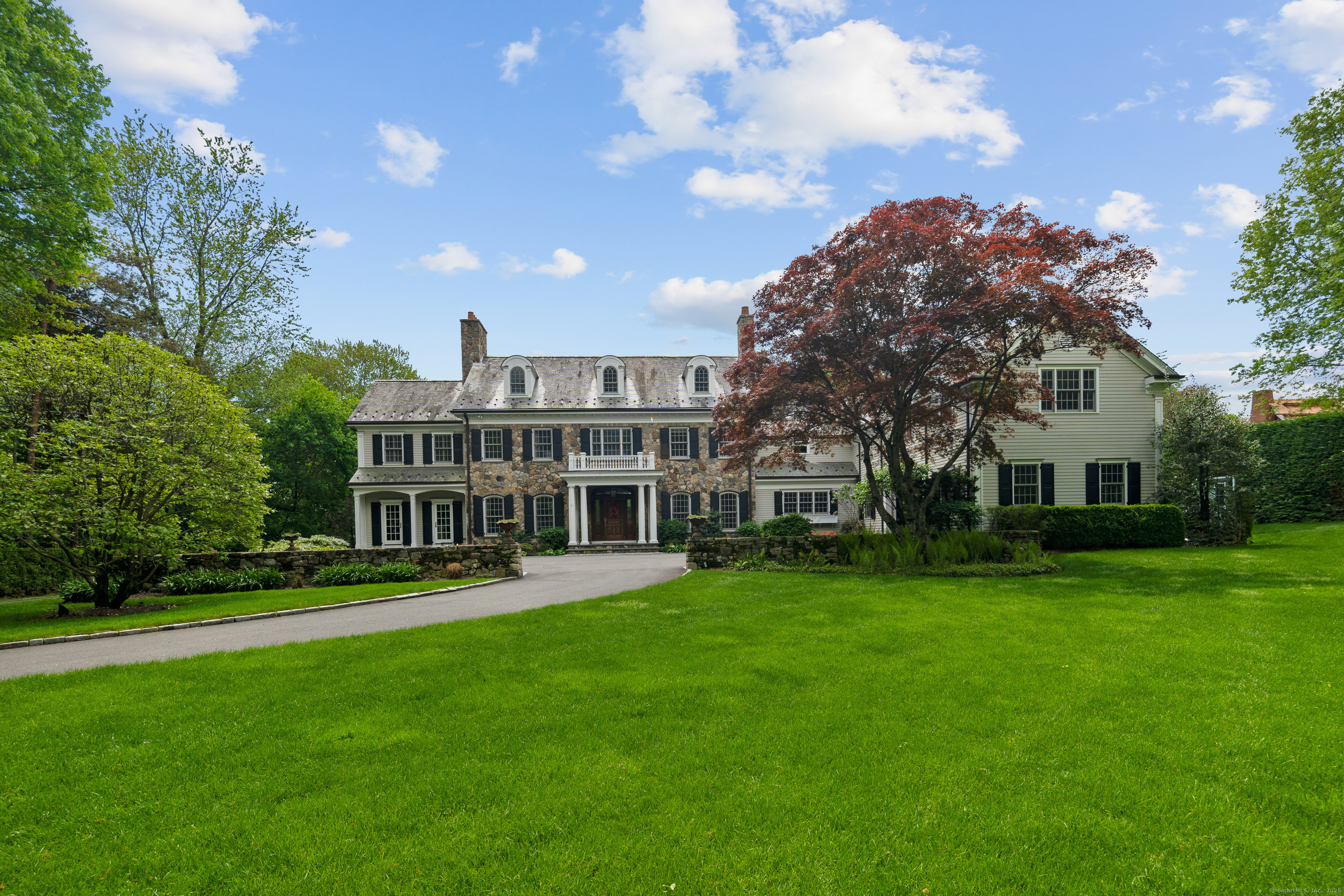 68 Woods End, New Canaan, Connecticut 06840