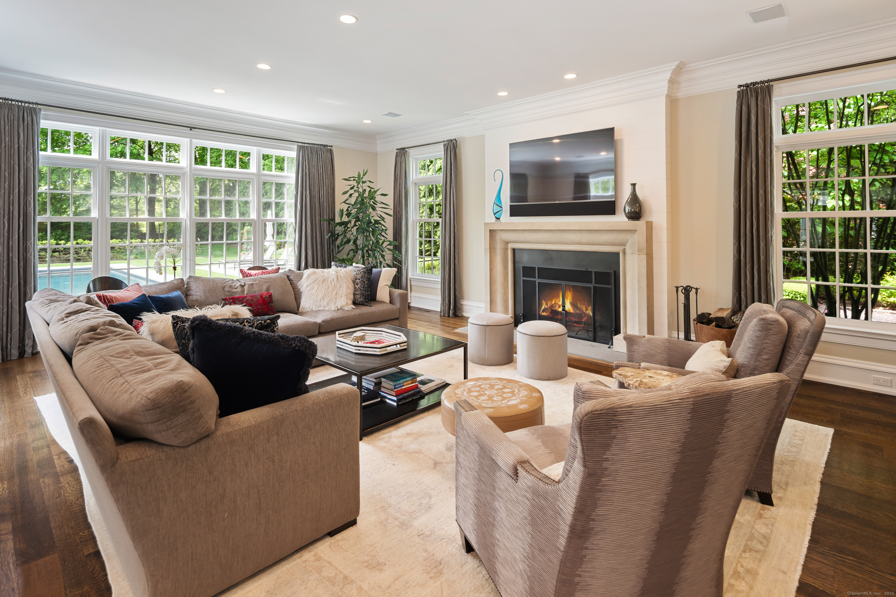 68 Woods End, New Canaan, Connecticut 06840