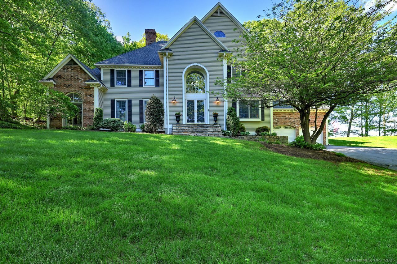 105 Coventry, Trumbull, Connecticut 06611