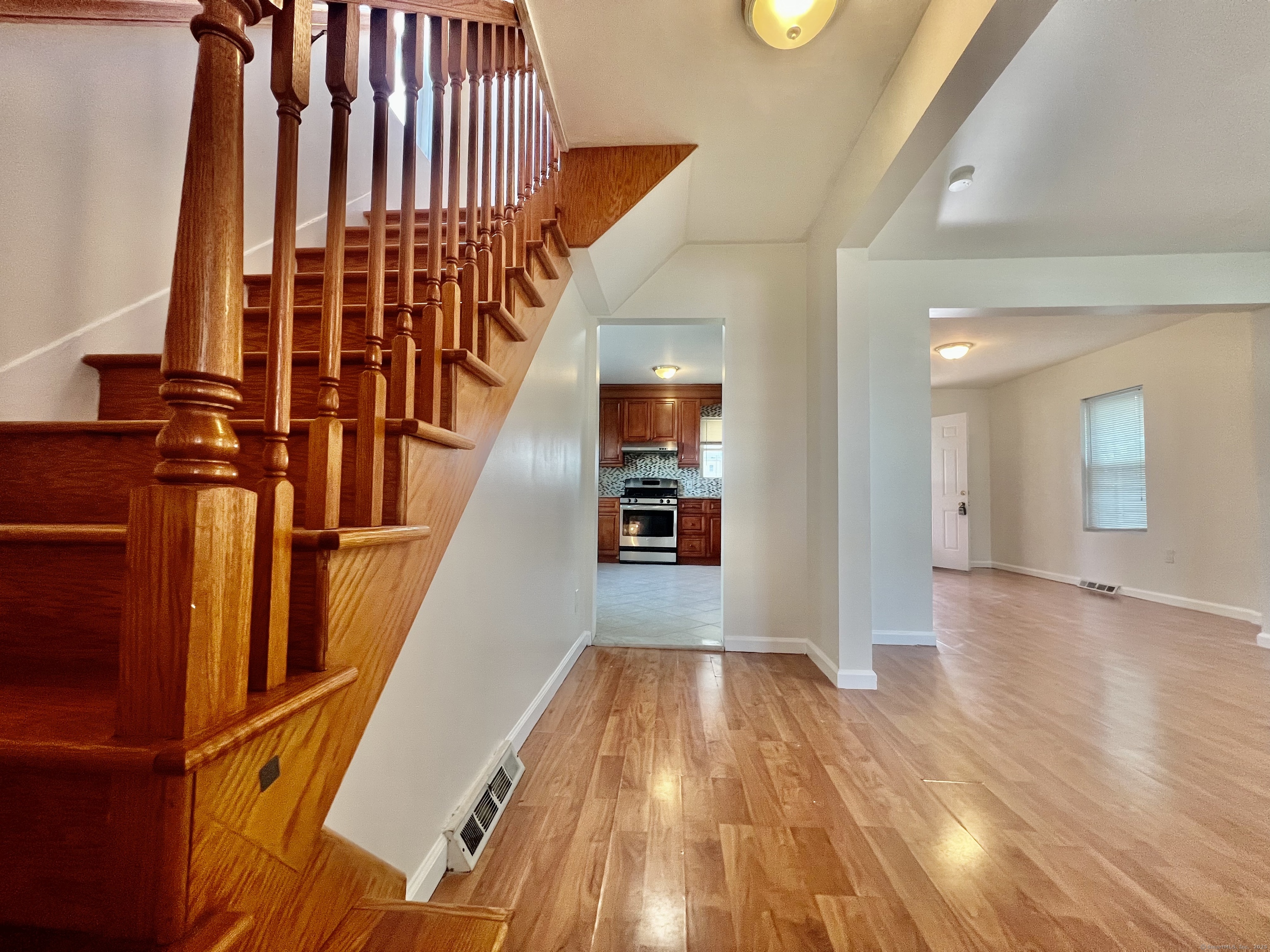 14 Bayview, West Haven, Connecticut 06516