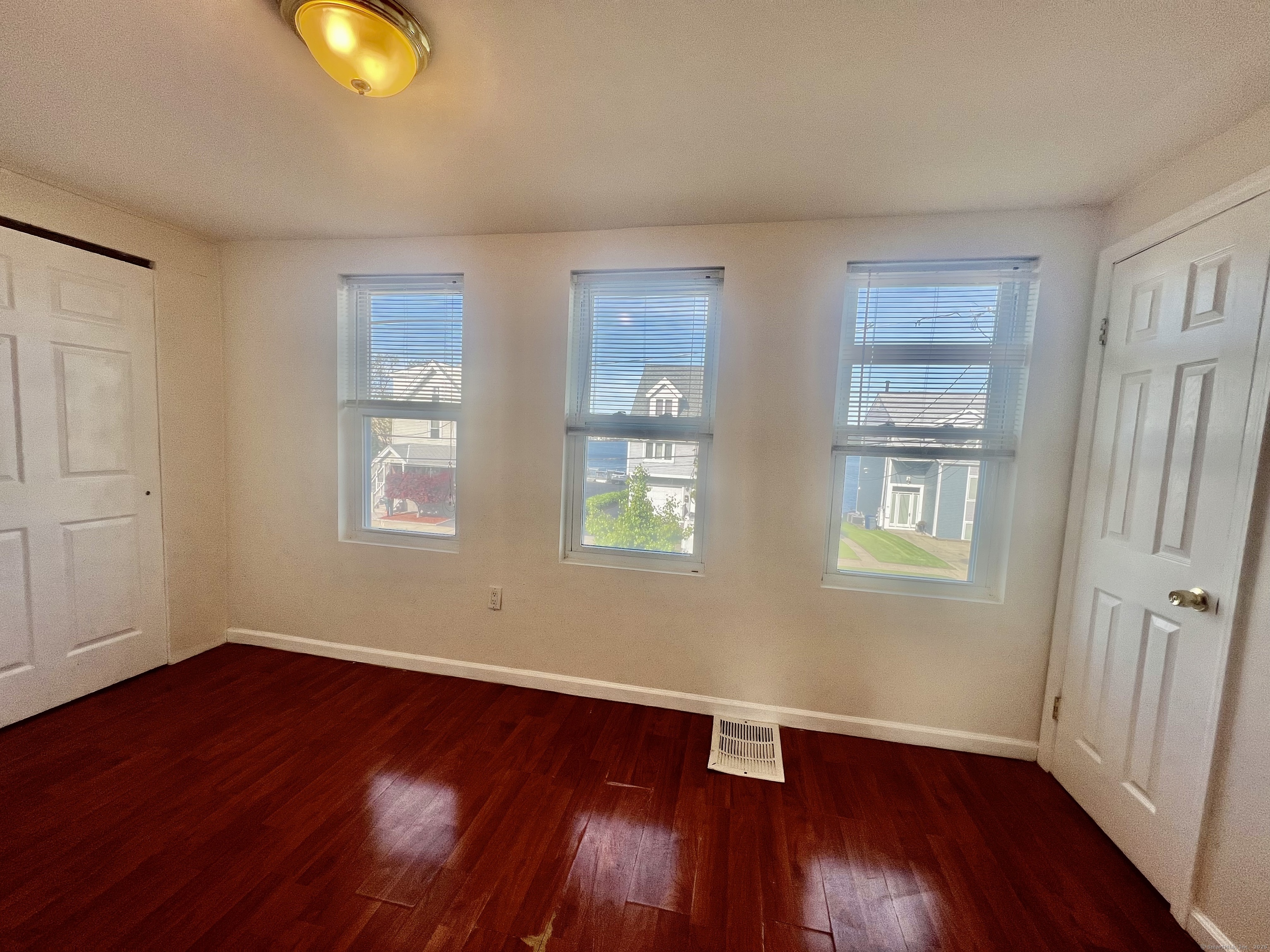 14 Bayview, West Haven, Connecticut 06516