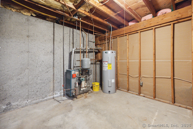 82 Phoenix, Naugatuck, Connecticut 06770