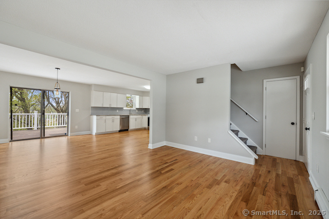 82 Phoenix, Naugatuck, Connecticut 06770