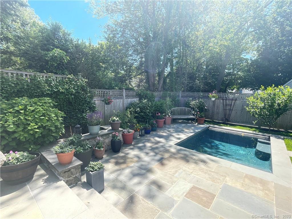 5 Oakleigh, Norwalk, Connecticut 06853