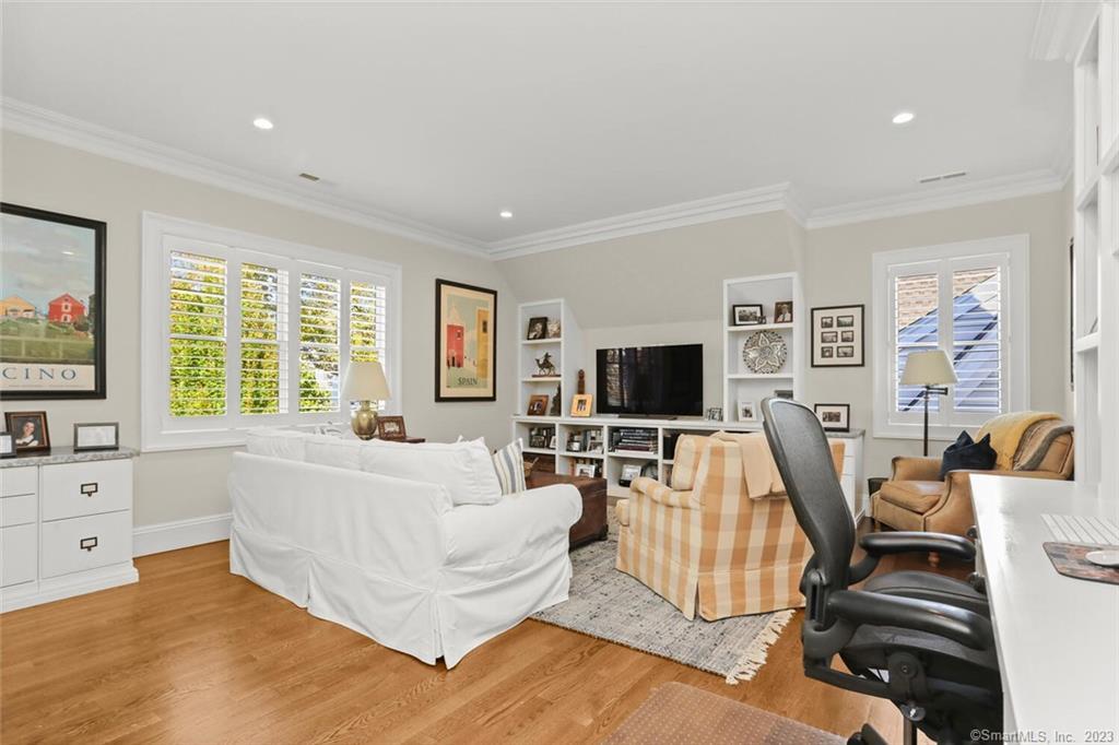 5 Oakleigh, Norwalk, Connecticut 06853