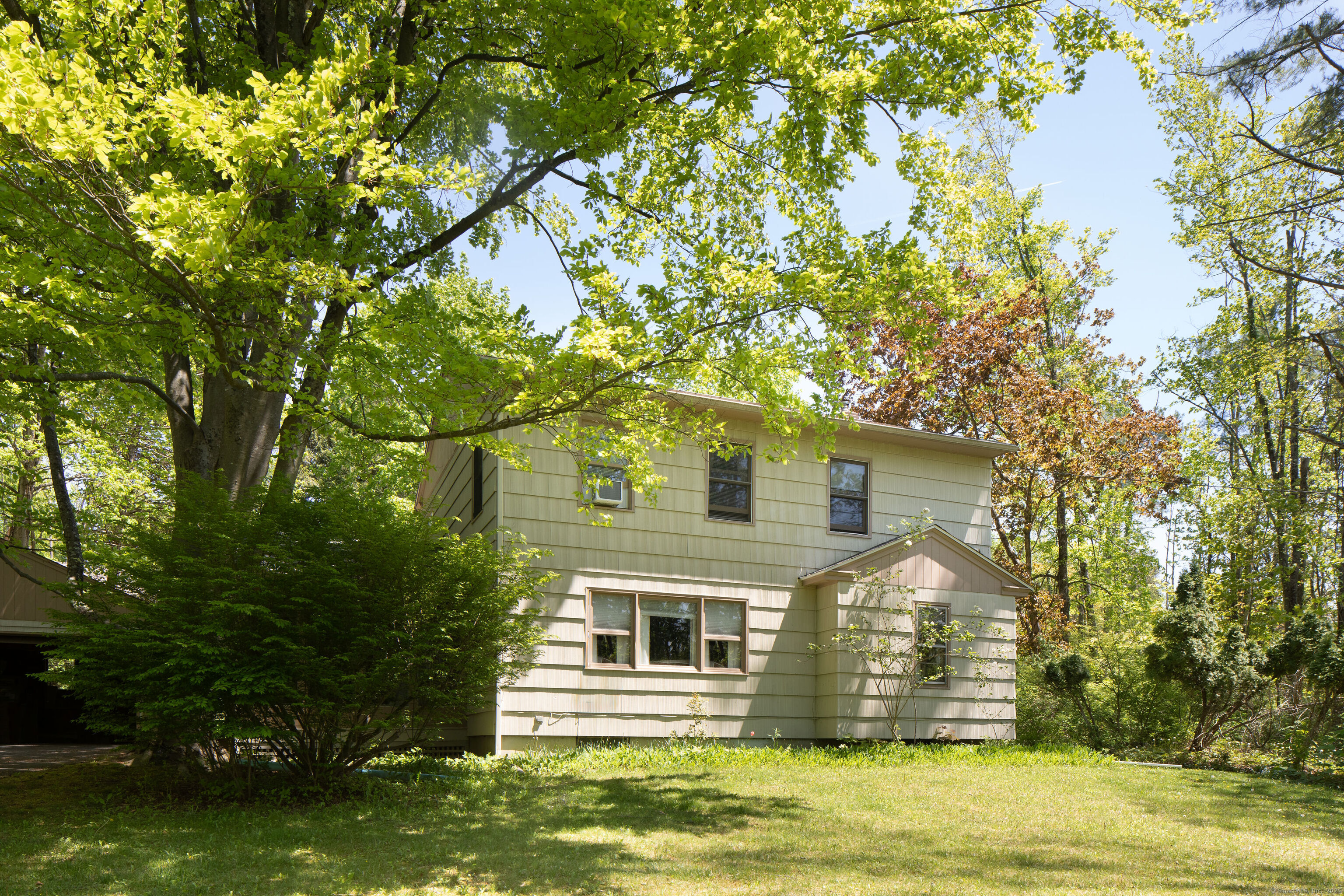89 Route 7  Canaan CT