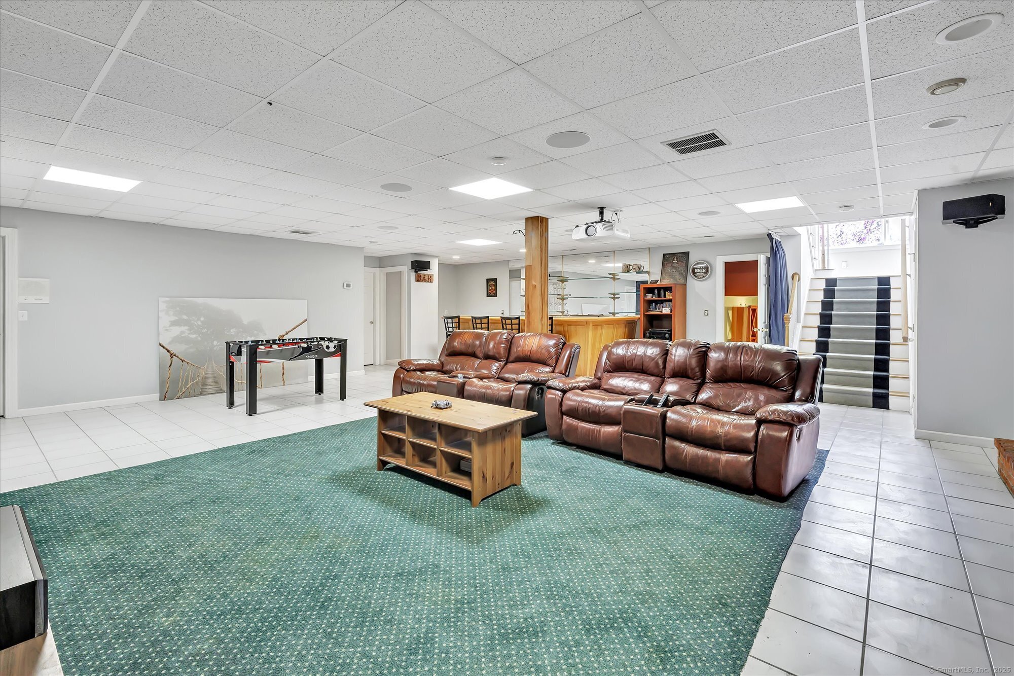 81 Georges, Monroe, Connecticut 06468