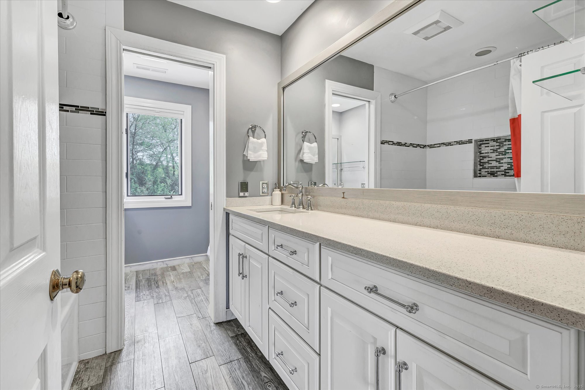 81 Georges, Monroe, Connecticut 06468