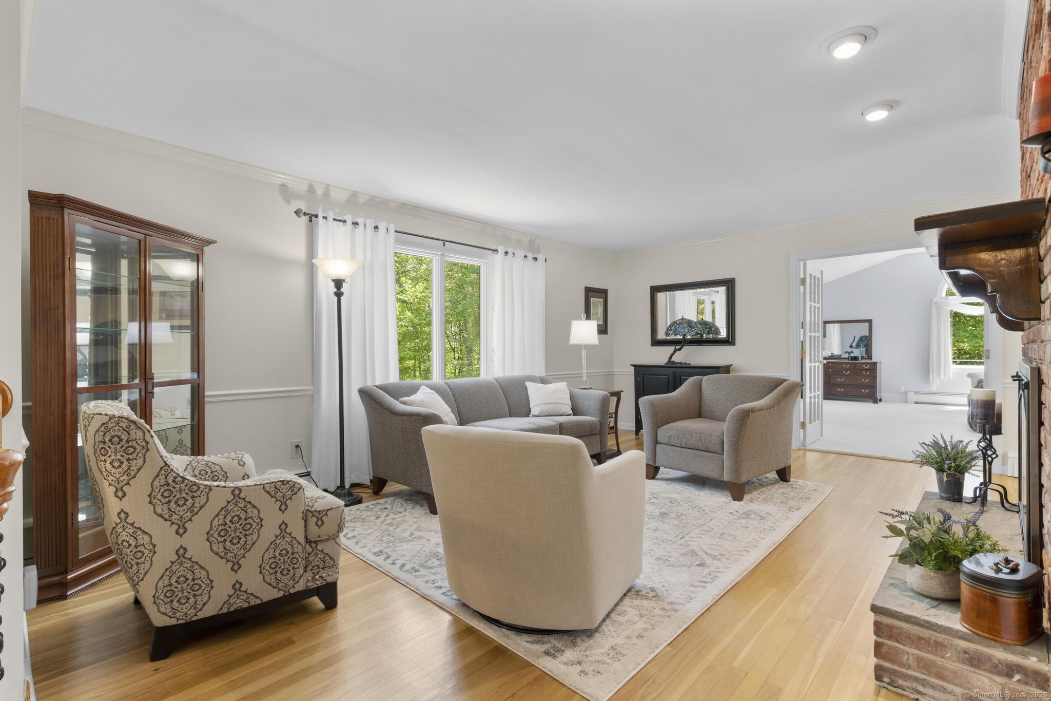 57 Old Litchfield, Oxford, Connecticut 06478
