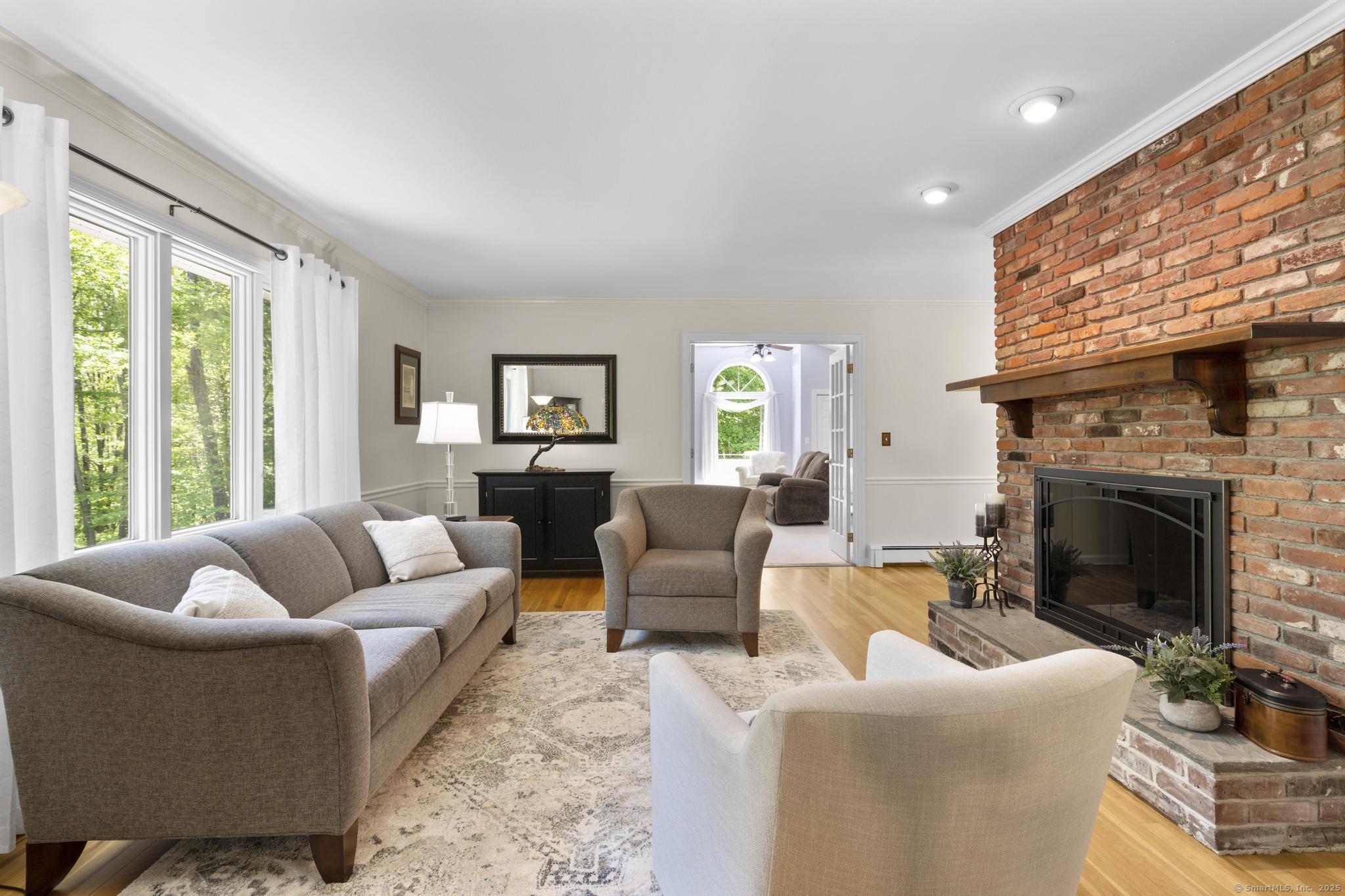 57 Old Litchfield, Oxford, Connecticut 06478
