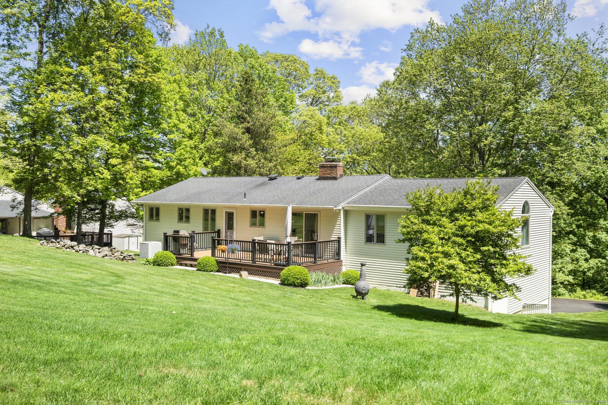 57 Old Litchfield, Oxford, Connecticut 06478