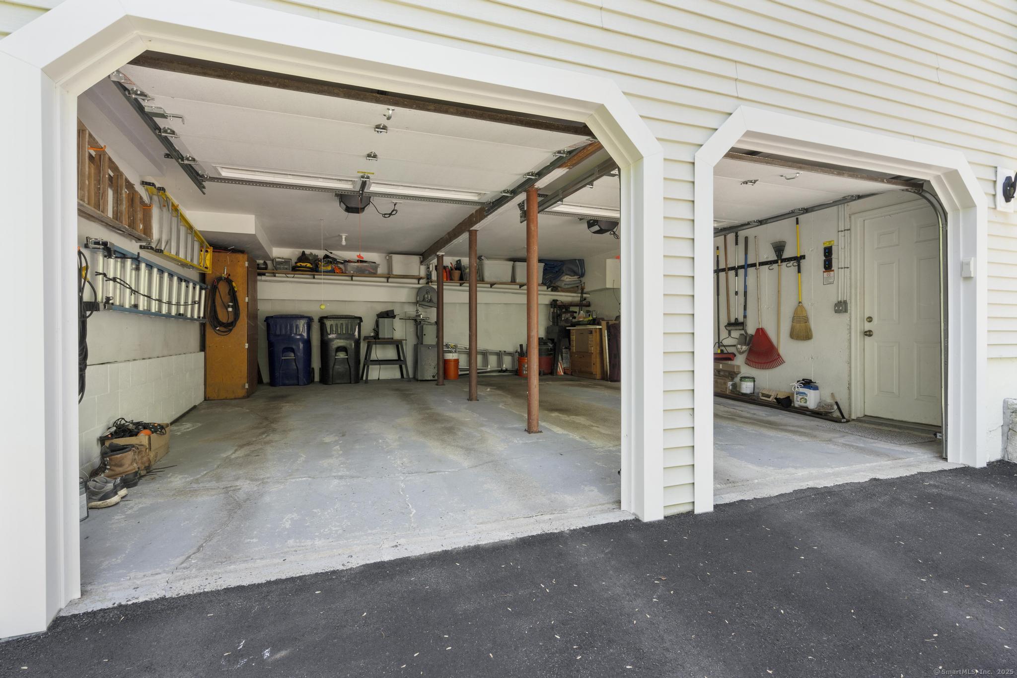 57 Old Litchfield, Oxford, Connecticut 06478