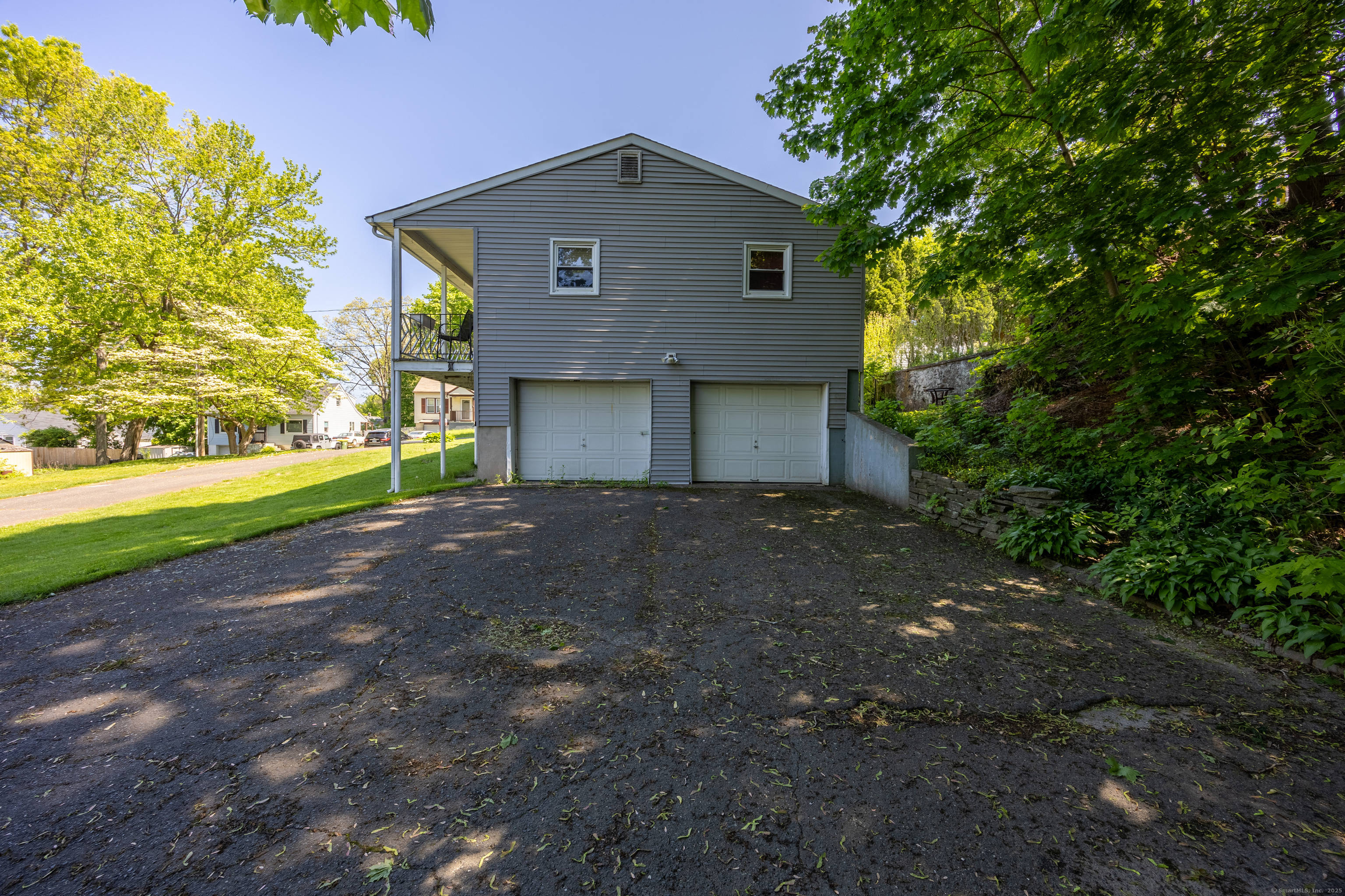 51 Sunbeam, Waterbury, Connecticut 06705
