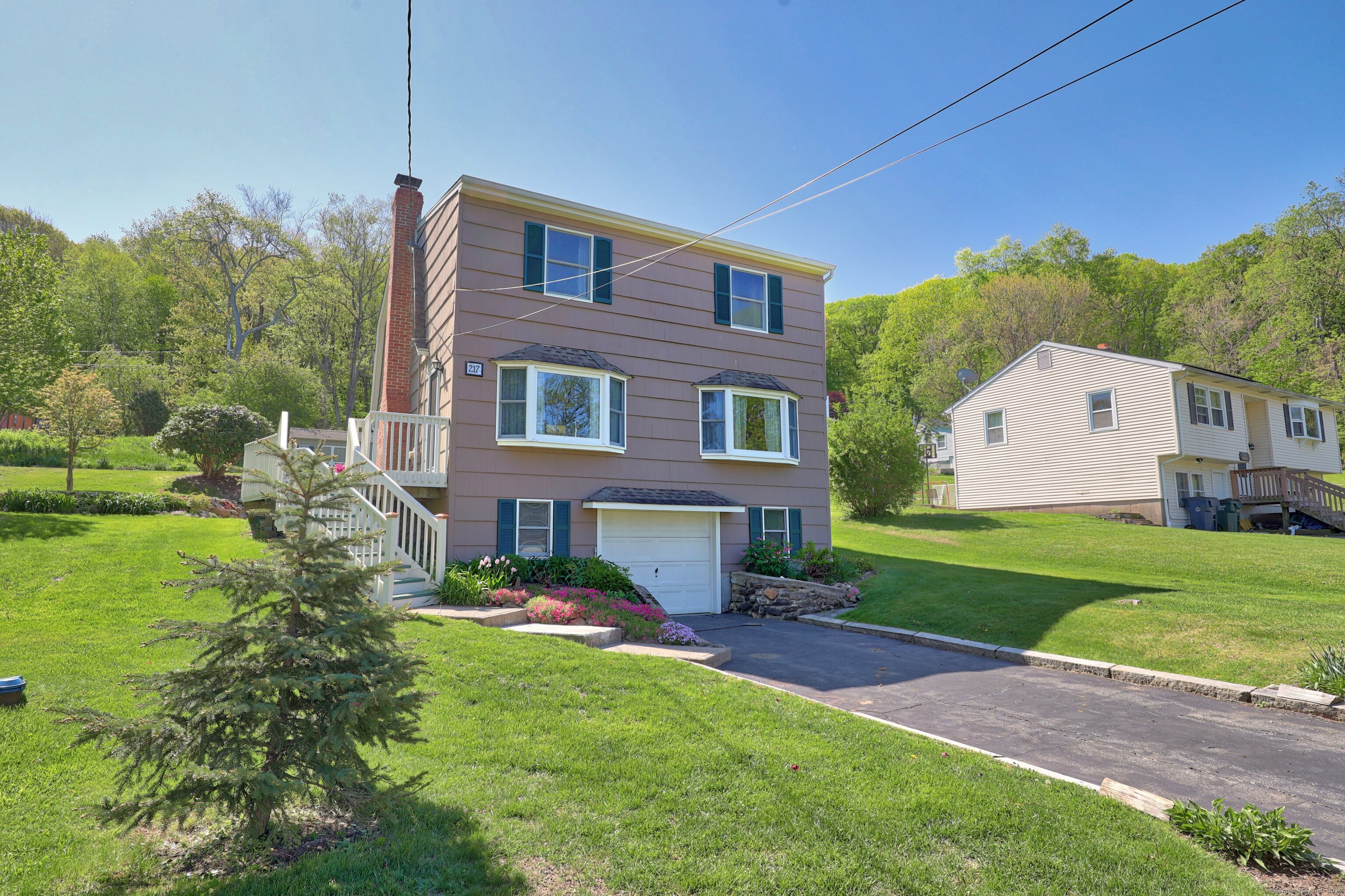 217 Lake Plymouth, Plymouth, Connecticut 06782