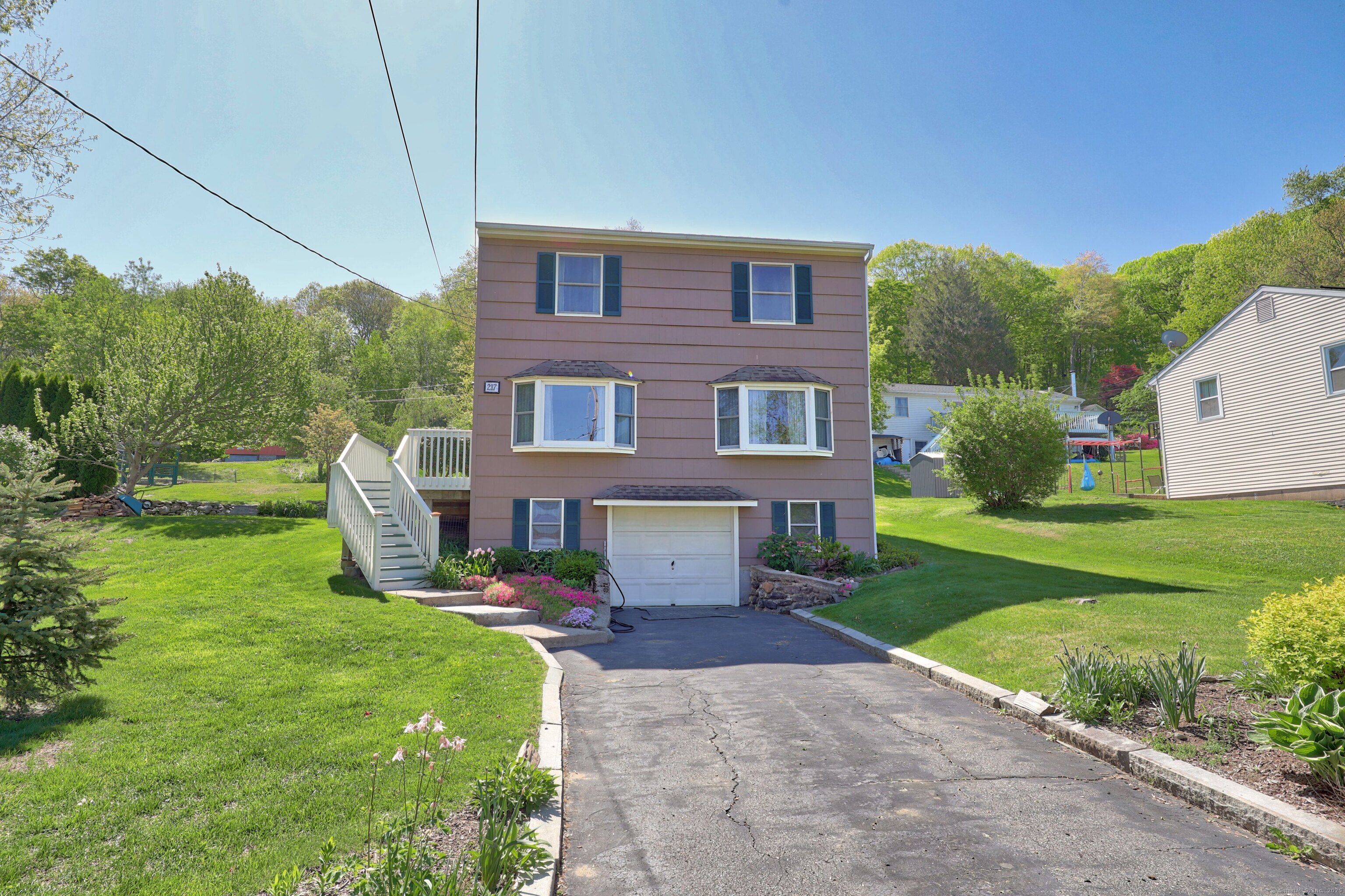 217 Lake Plymouth, Plymouth, Connecticut 06782